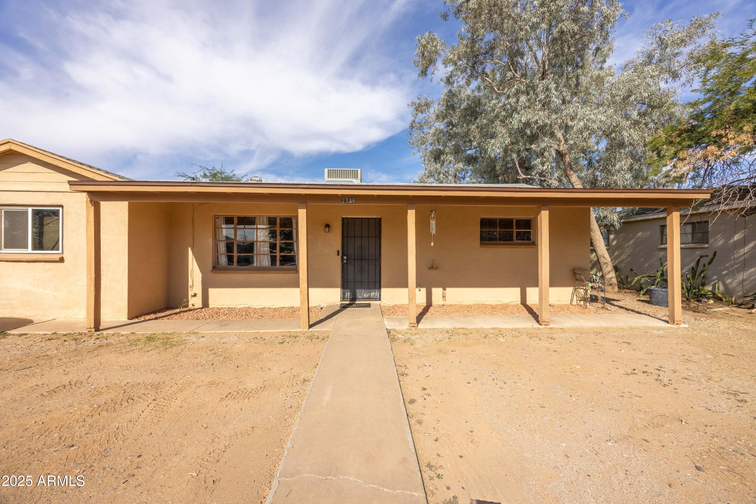 2736 W EL CAMINITO Drive, Phoenix, AZ 85051 — Photo 1 of 36