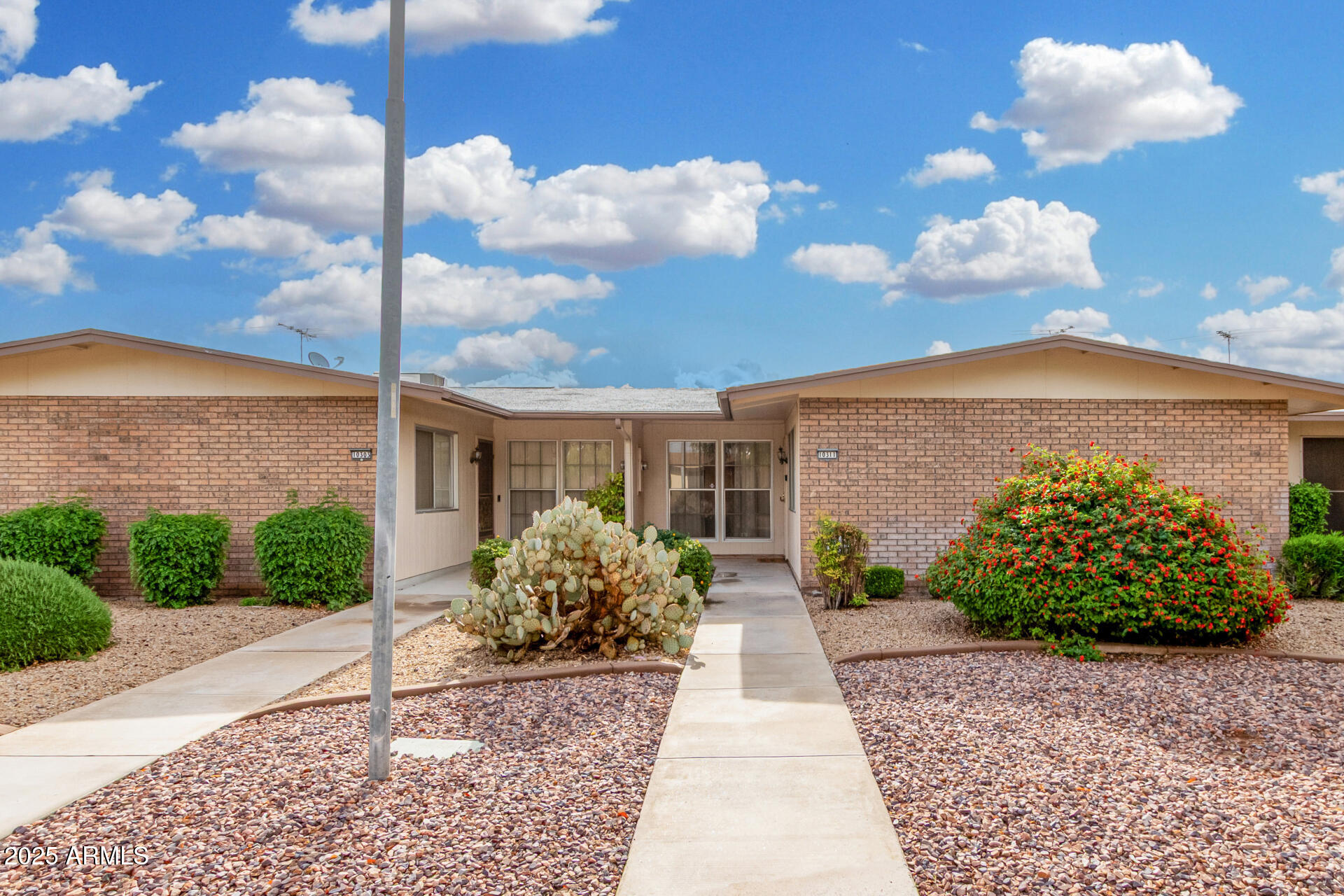 10311 W OCOTILLO Drive, Sun City, AZ 85373 — Photo 1 of 35