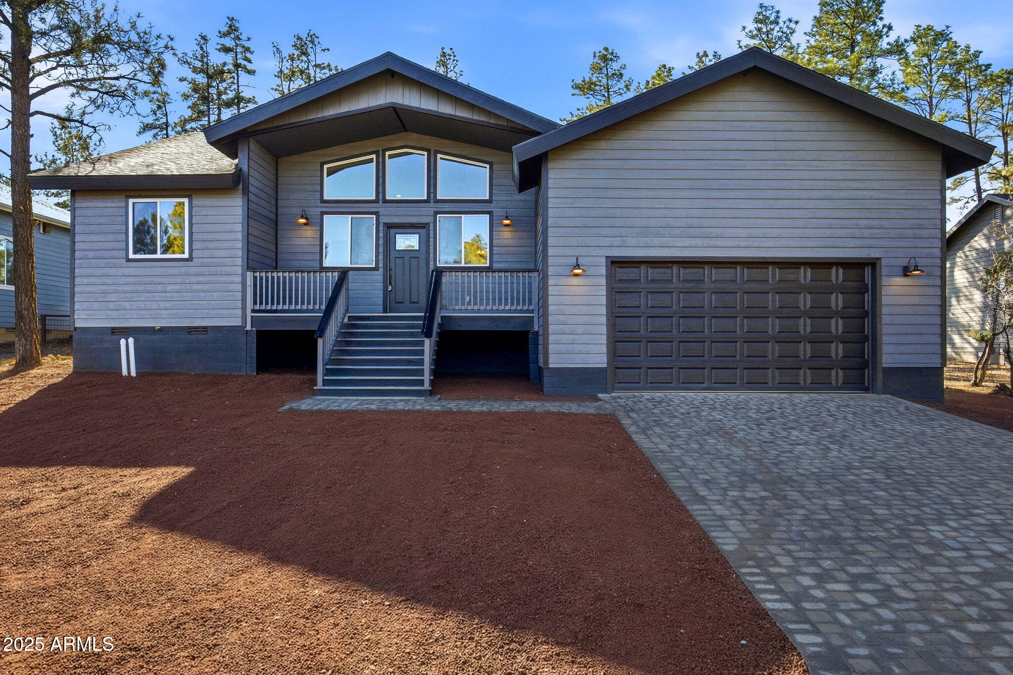 180 W PINE HAVEN Circle, Show Low, AZ 85901 — Photo 1 of 29