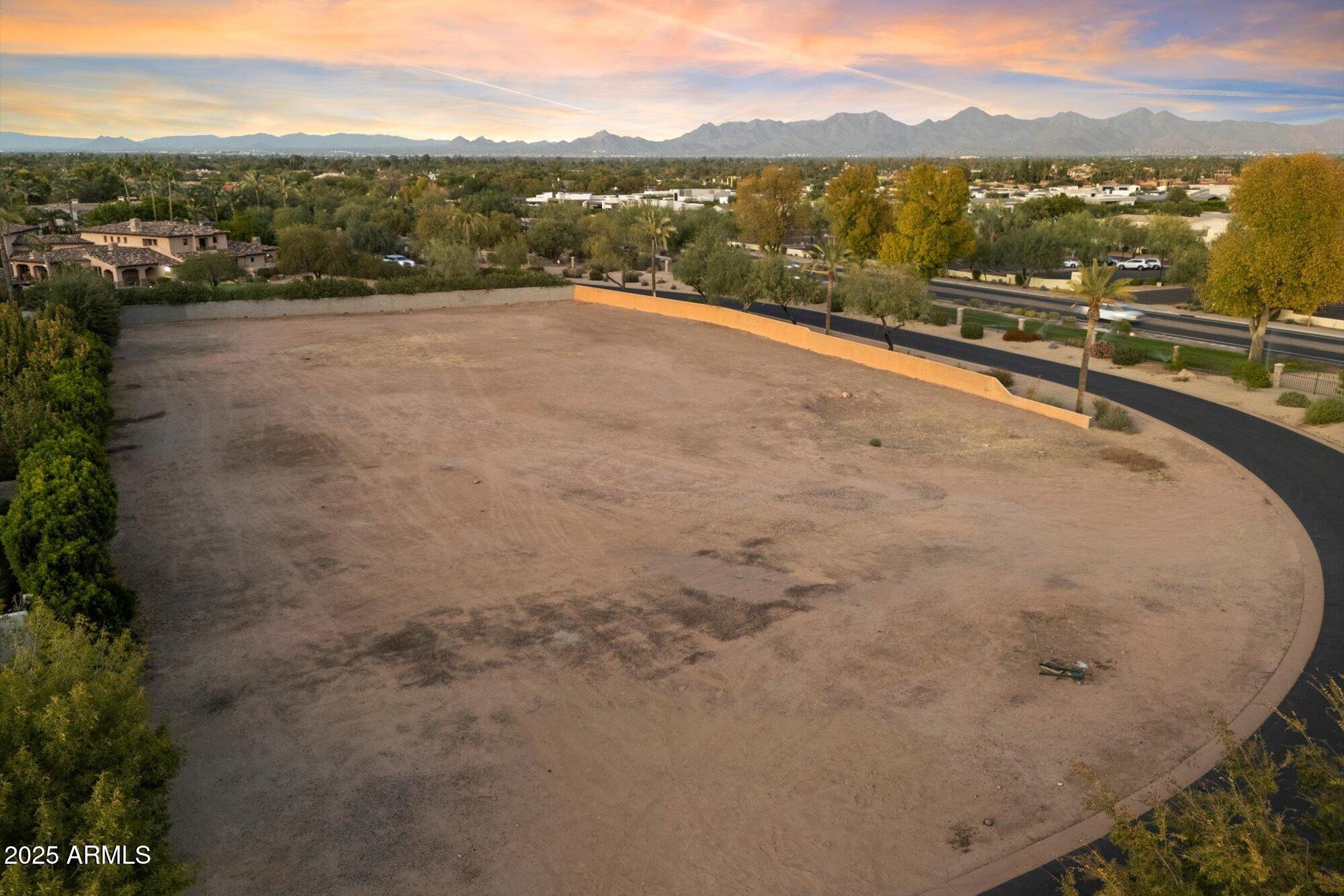 6700 E CACTUS WREN Road 30, Paradise Valley, AZ 85253 — Photo 1 of 17