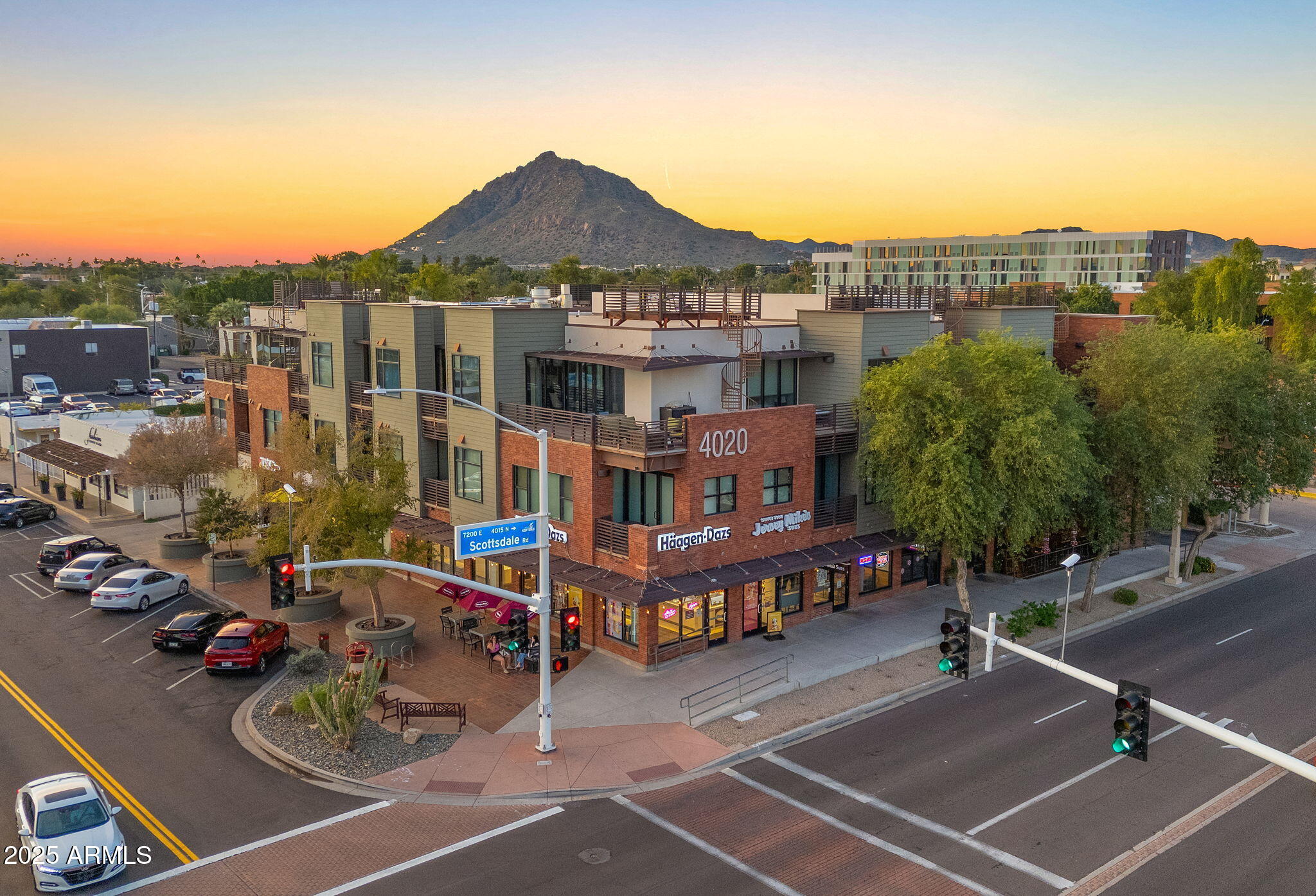 4020 N SCOTTSDALE Road 2010, Scottsdale, AZ 85251 — Photo 1 of 20
