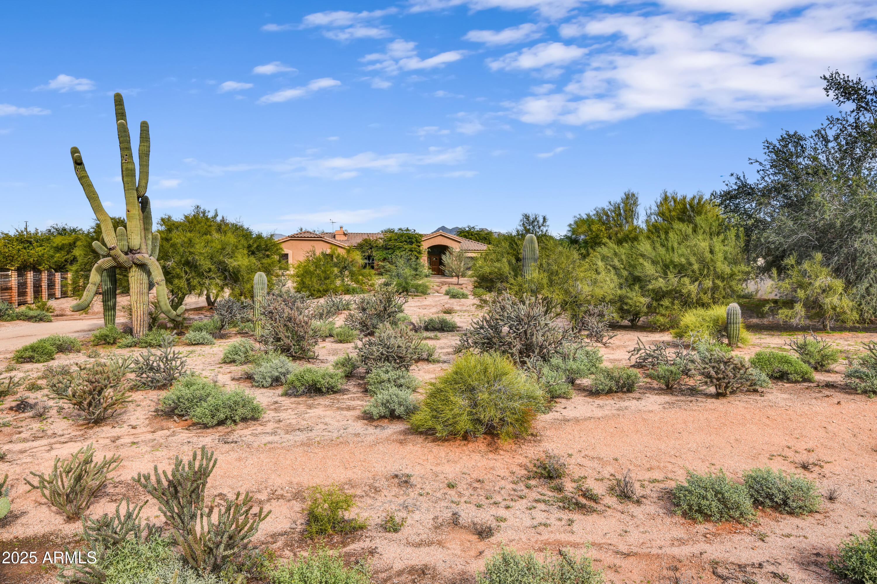 6032 E Skinner Drive, Cave Creek, AZ 85331 — Photo 1 of 37