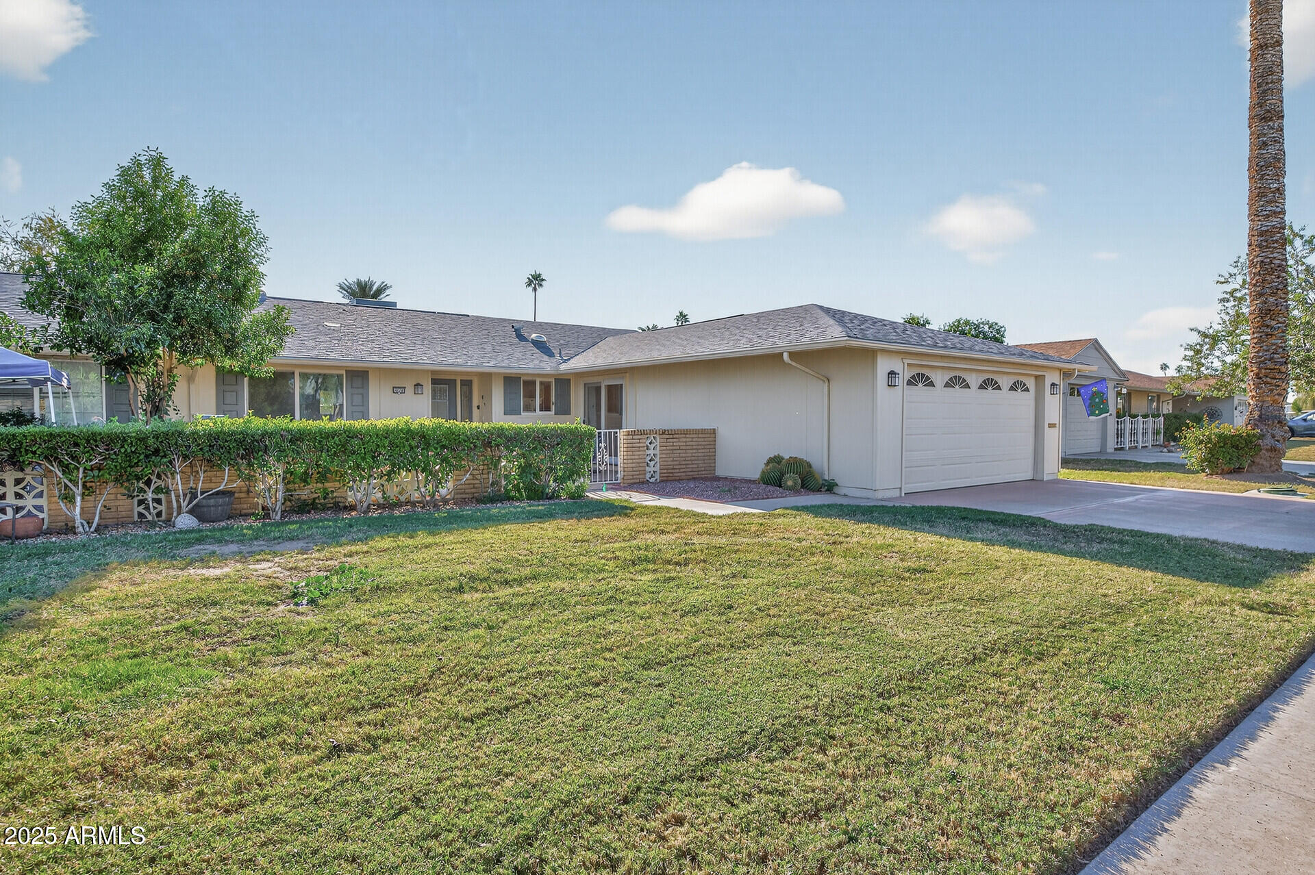 10331 W PRAIRIE HILLS Circle W, Sun City, AZ 85351 — Photo 1 of 41