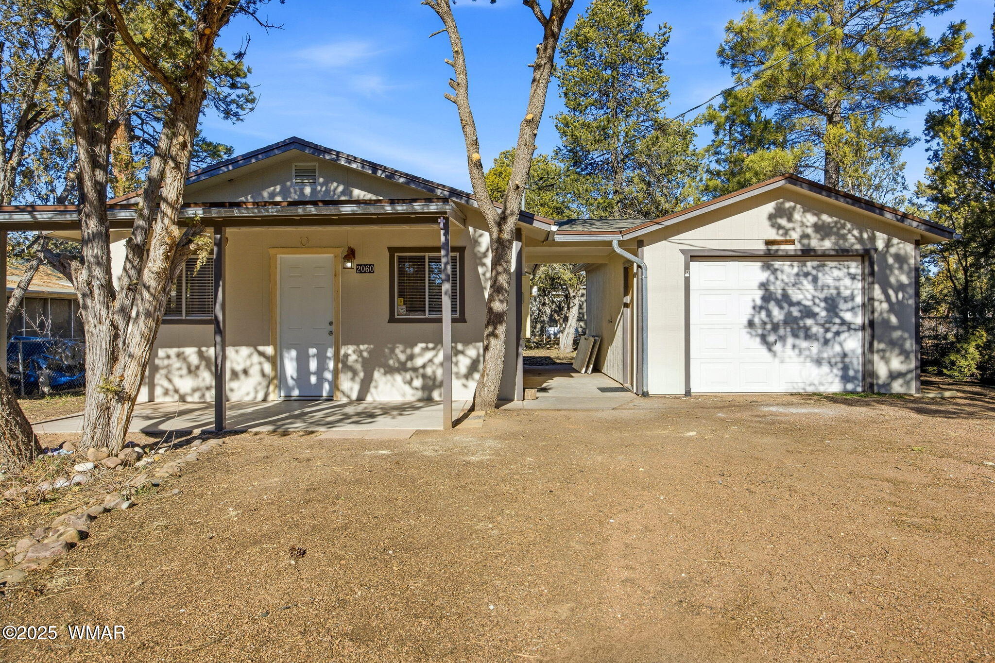 2060 Wilderness Drive, Overgaard, AZ 85928