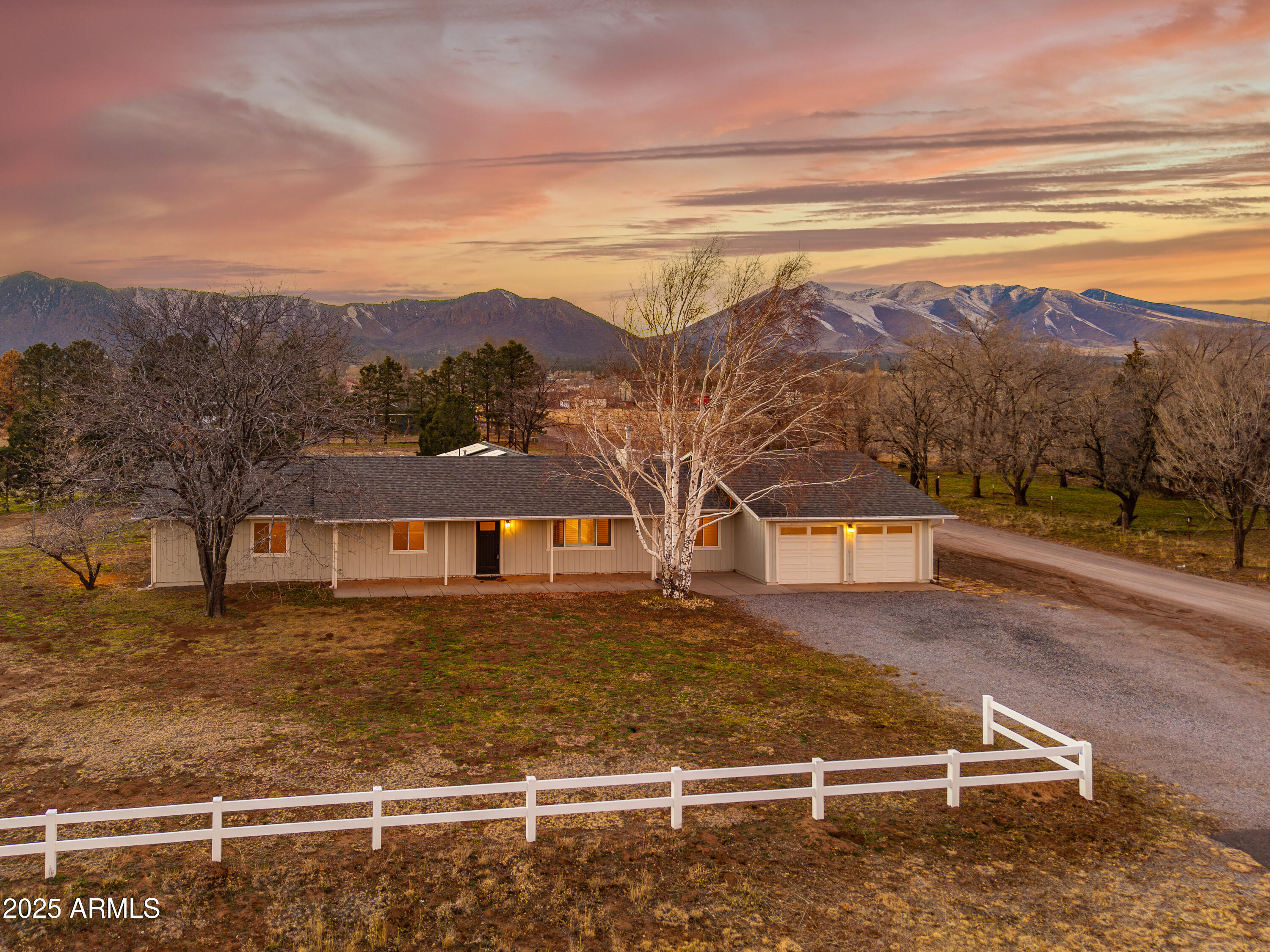 8230 Koch Field Road, Flagstaff, AZ 86004 — Photo 1 of 69