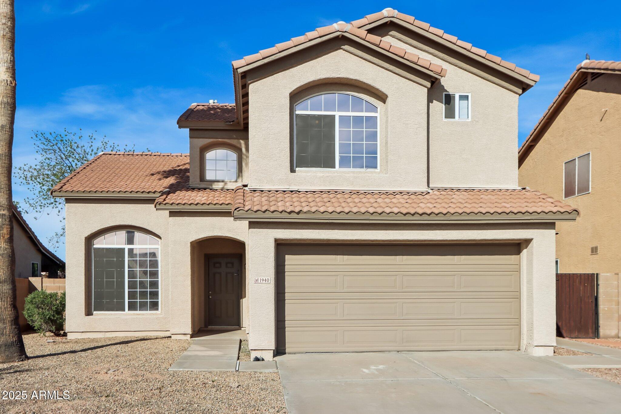 1940 E OAKLAND Street, Chandler, AZ 85225 — Photo 1 of 41