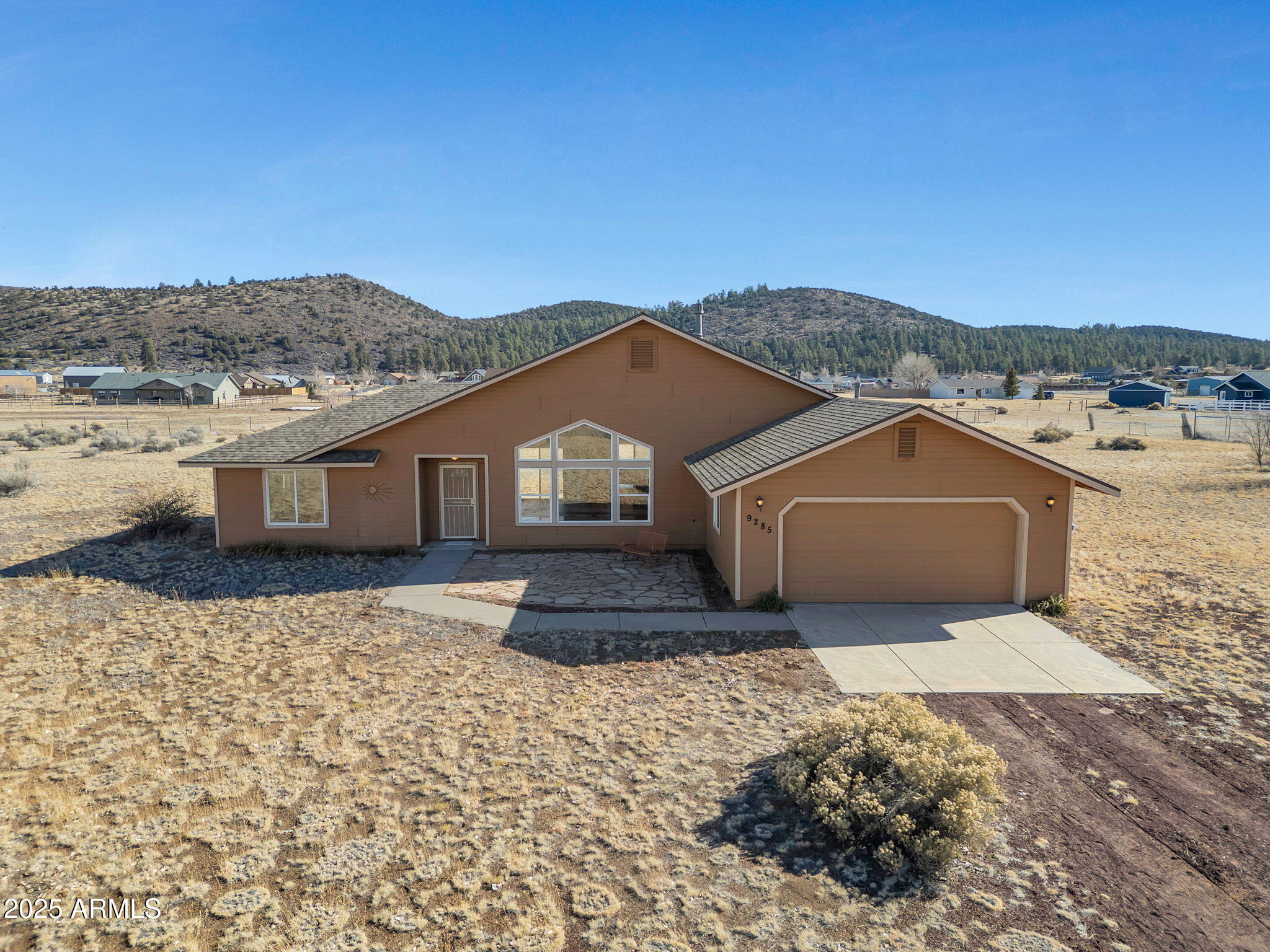 9285 N BRYANT Road, Flagstaff, AZ 86004 — Photo 1 of 33