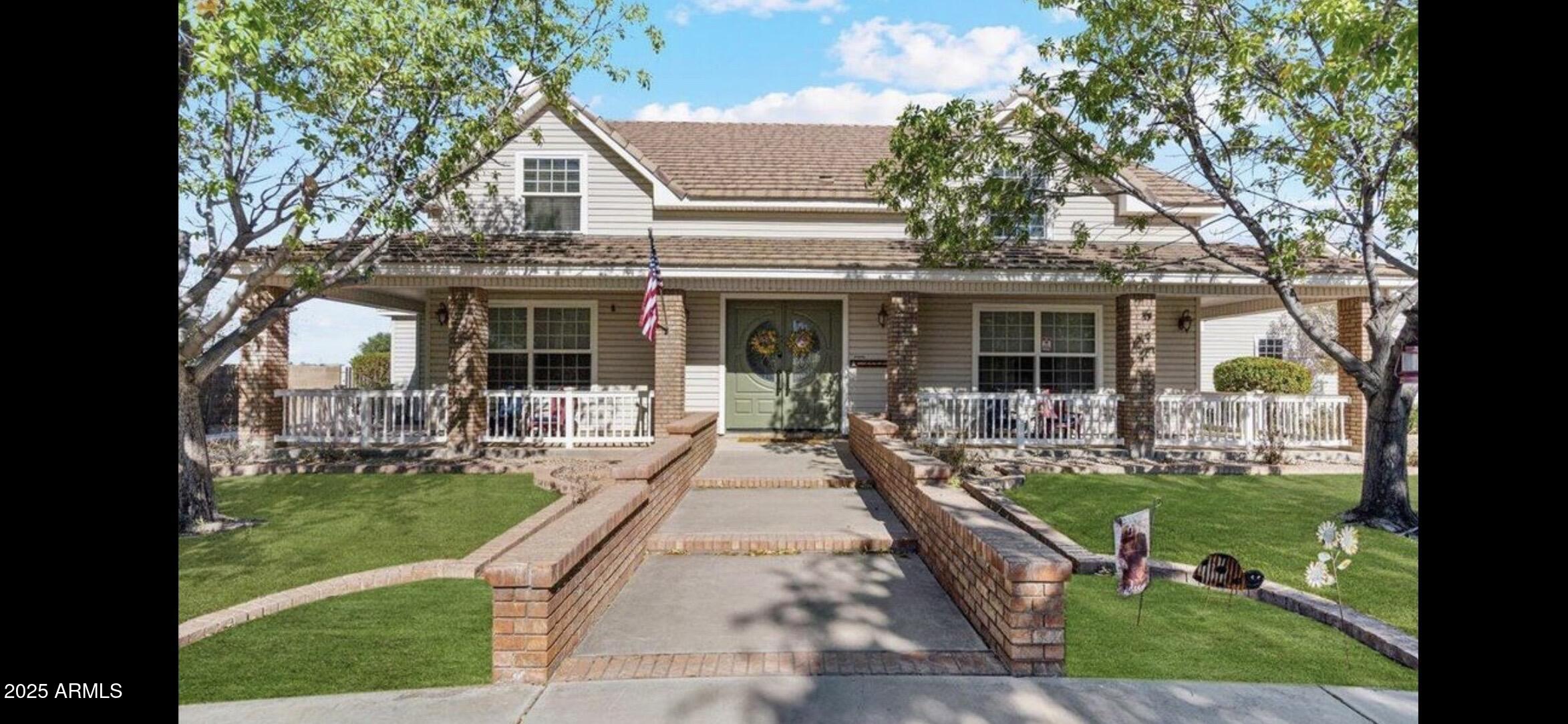 2552 E RIDGEWOOD Lane, Gilbert, AZ 85298 — Photo 1 of 78