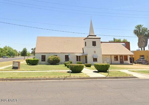 61 N HIBBERT, Mesa, AZ 85201 — Photo 1 of 19