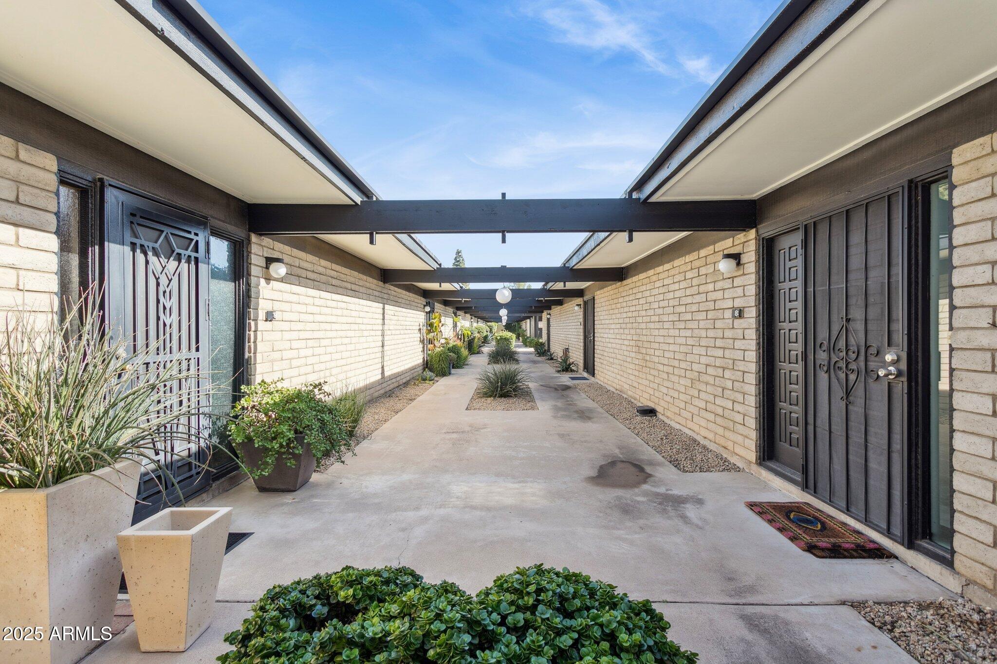 110 W MISSOURI Avenue 25, Phoenix, AZ 85013 — Photo 1 of 31