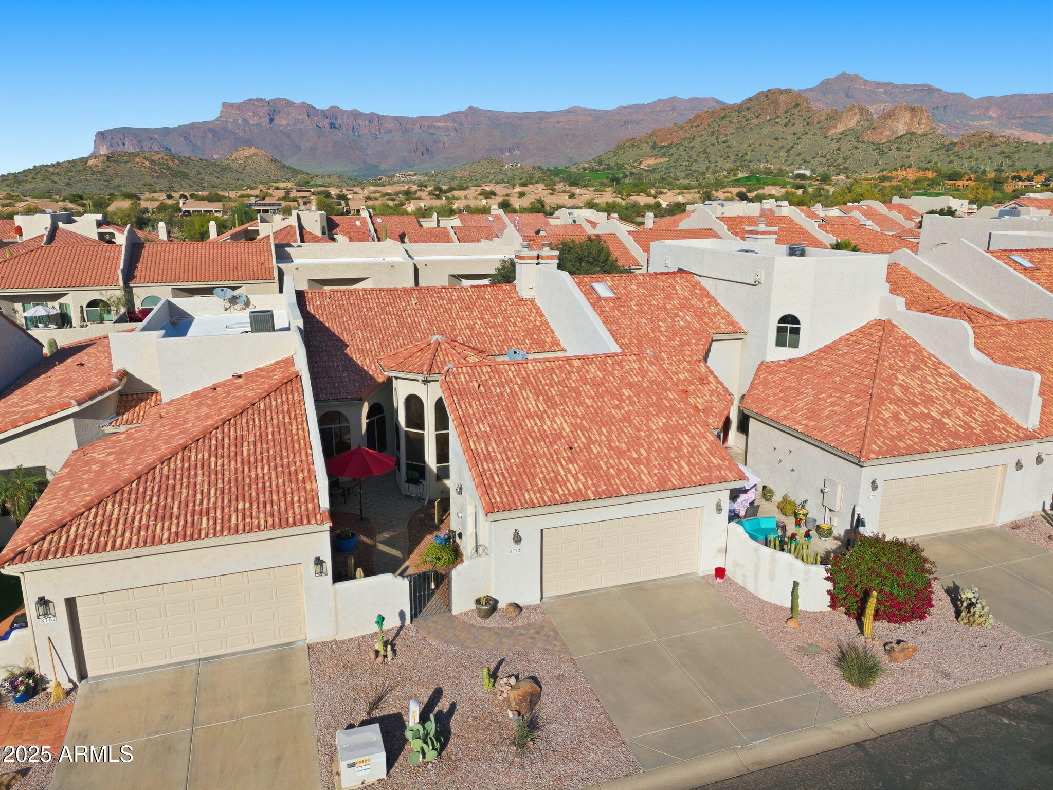 8762 E Sandtrap Court, Gold Canyon, AZ 85118 — Photo 1 of 60