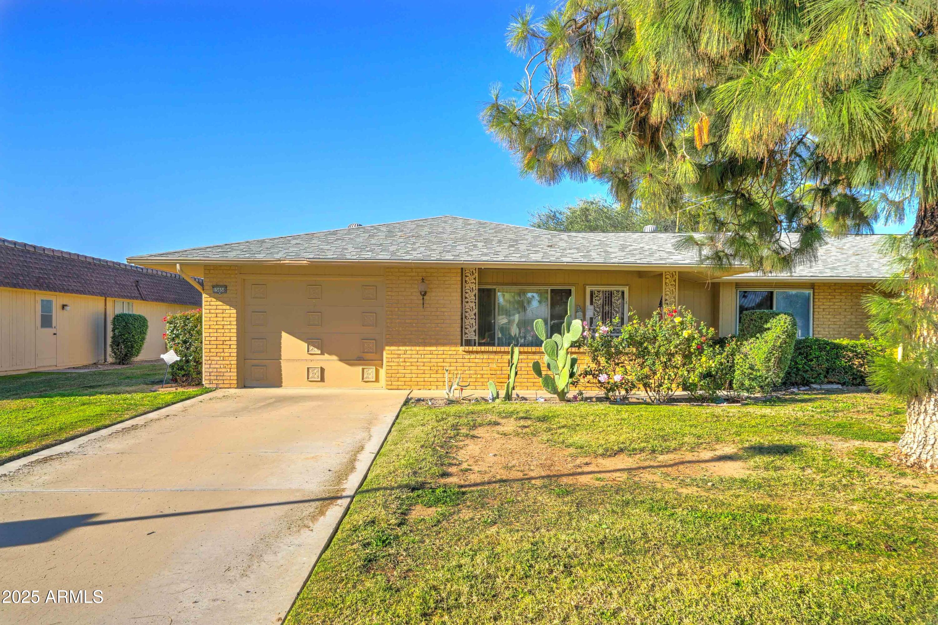 15658 N LAKEFOREST Drive, Sun City, AZ 85351 — Photo 1 of 21