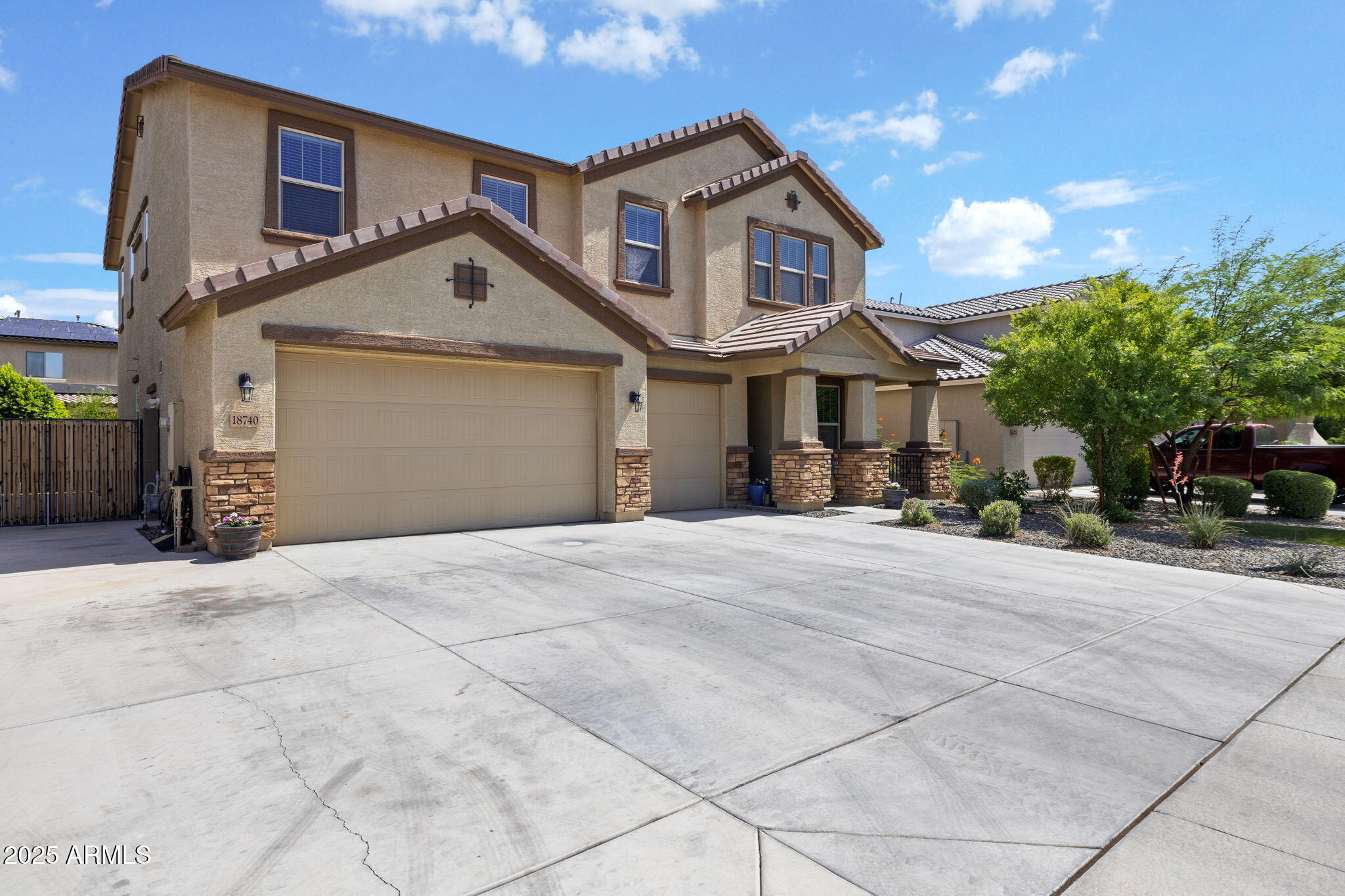 18740 W SAN JUAN Avenue, Litchfield Park, AZ 85340 — Photo 1 of 43