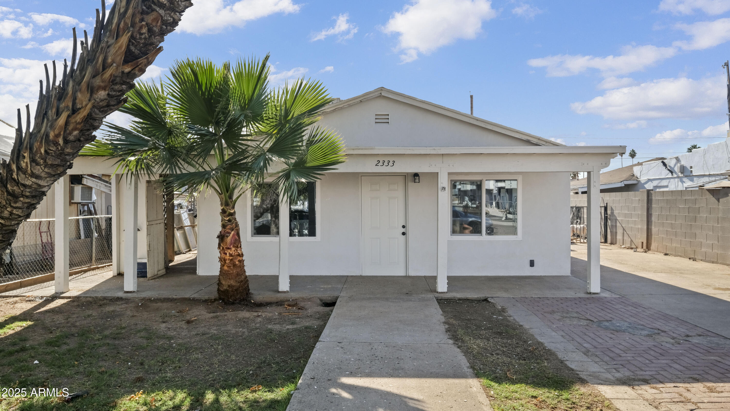 2333 W COOLIDGE Street, Phoenix, AZ 85015 — Photo 1 of 9