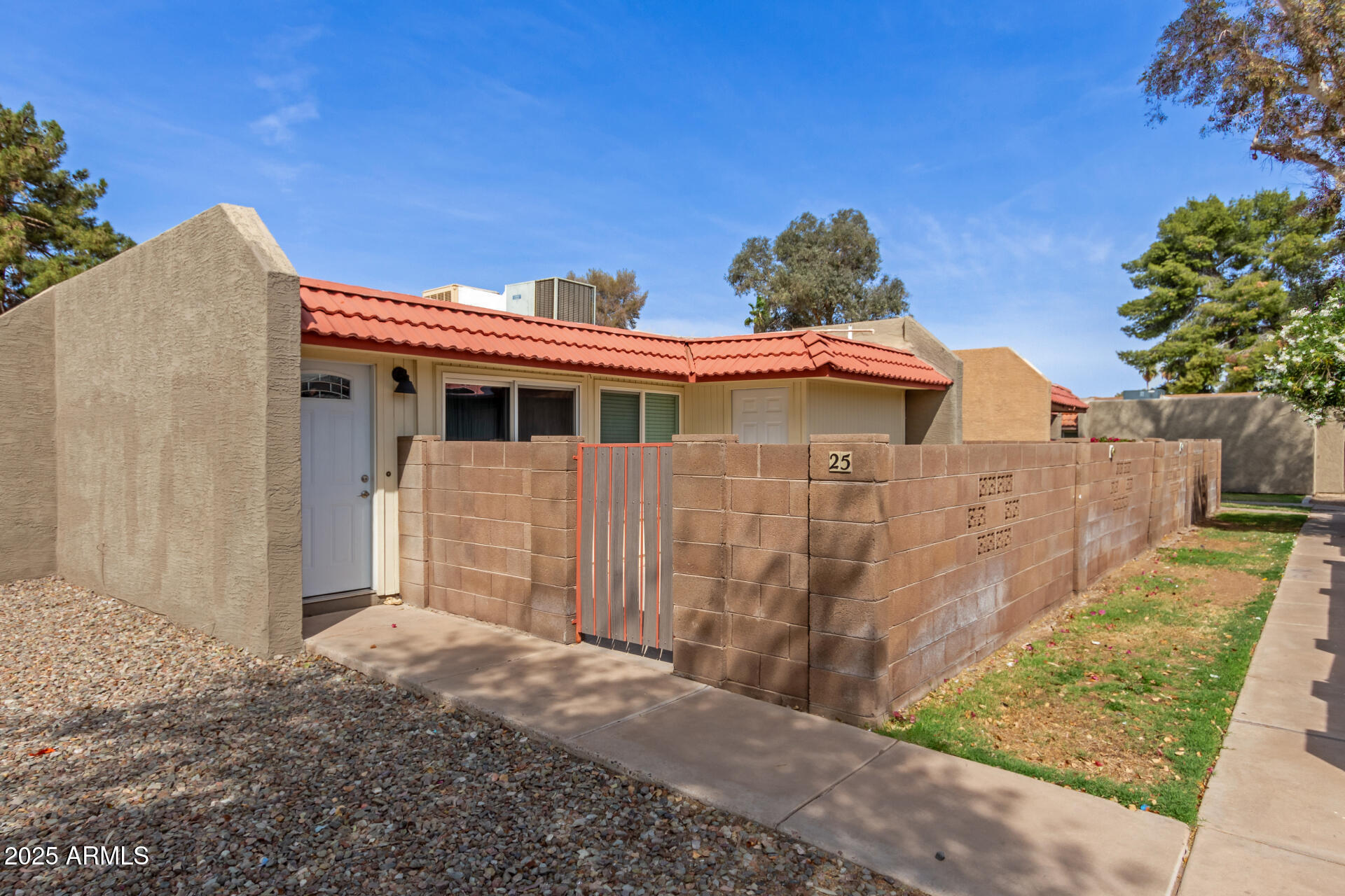 601 N MAY 25, Mesa, AZ 85201 — Photo 1 of 22