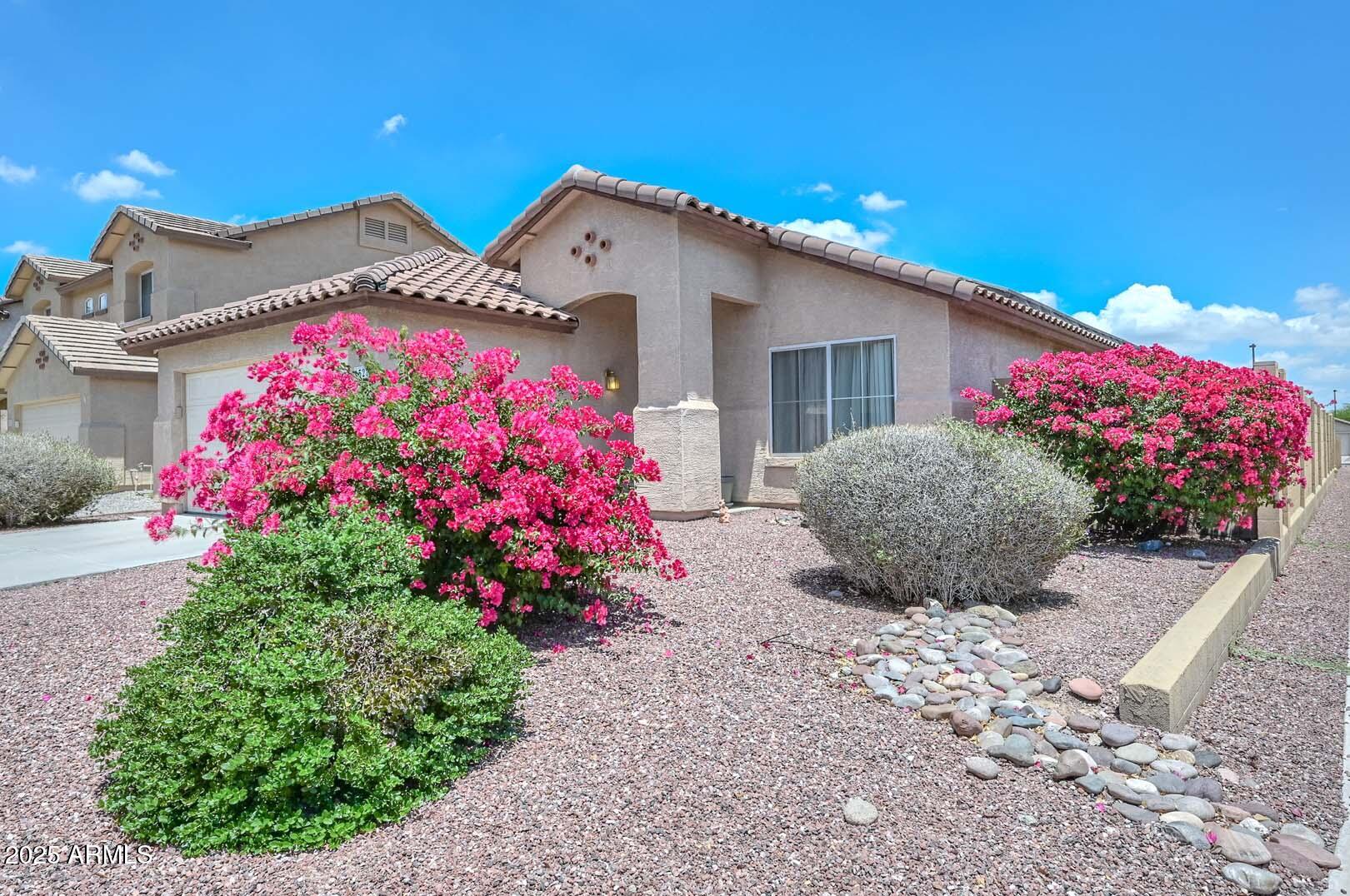 1527 S 219TH Lane, Buckeye, AZ 85326 — Photo 1 of 33