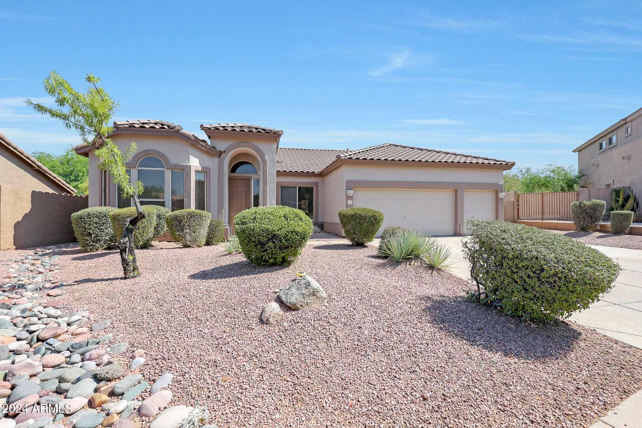 7632 E SNOWDON Circle, Mesa, AZ 85207 — Photo 1 of 40