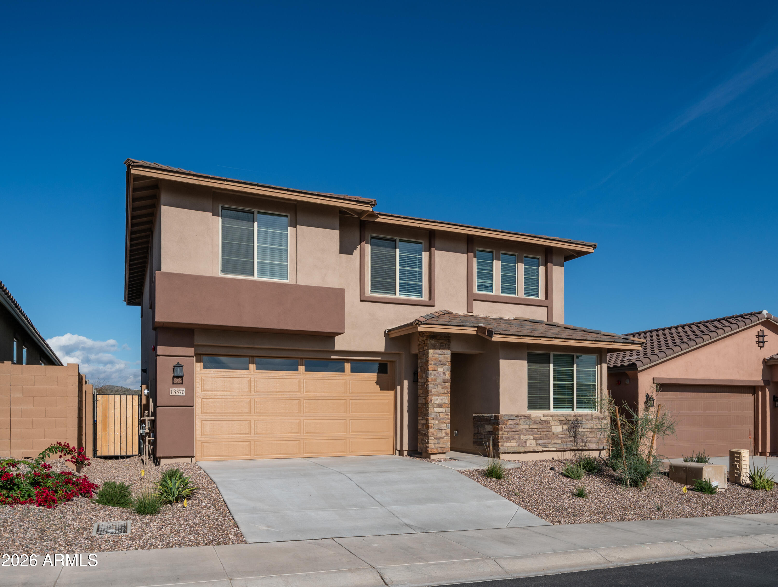 13370 W EAGLE FEATHER Road, Peoria, AZ 85383 — Photo 1 of 33