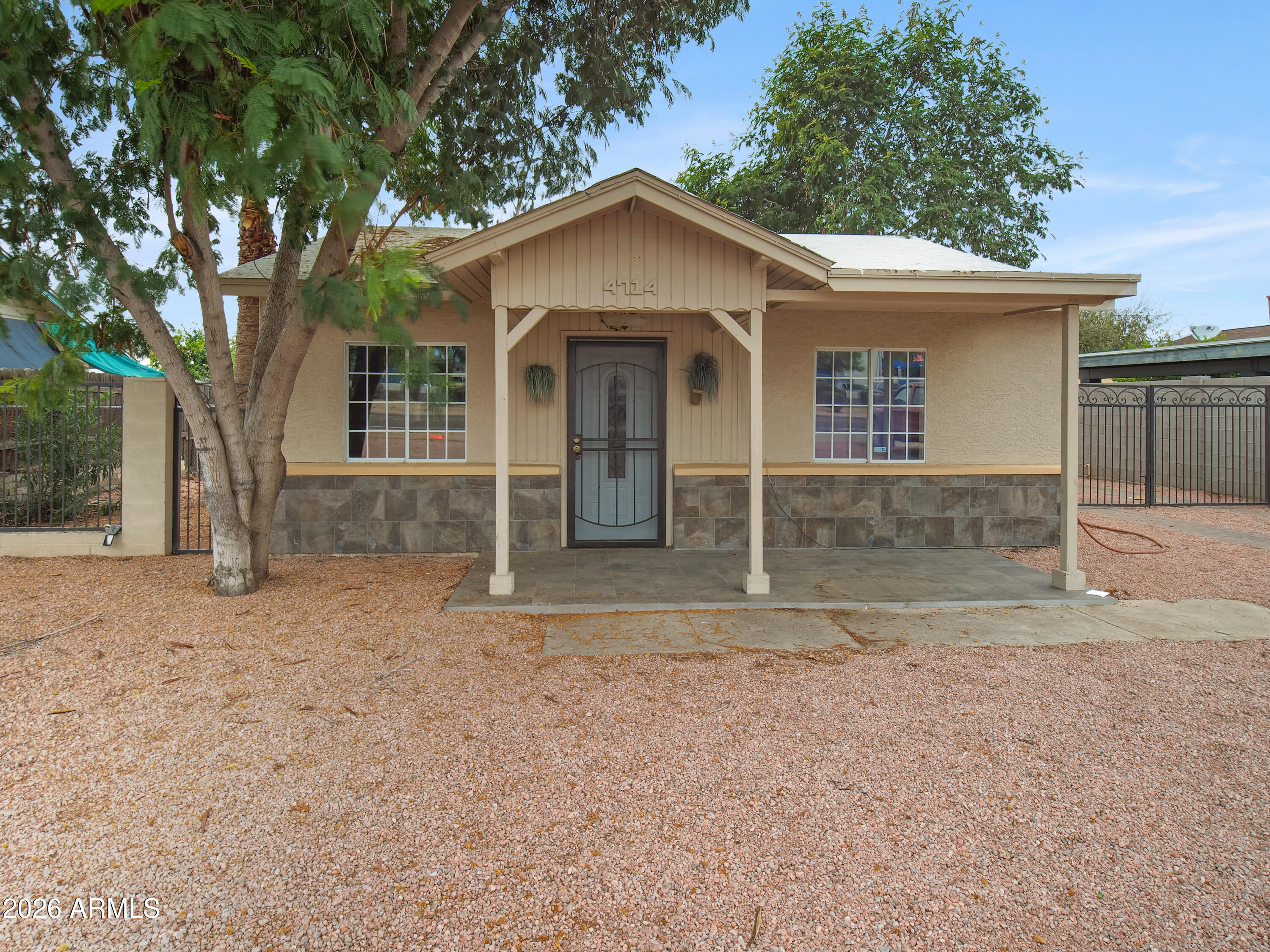4714 N 23RD Avenue, Phoenix, AZ 85015 — Photo 1 of 18