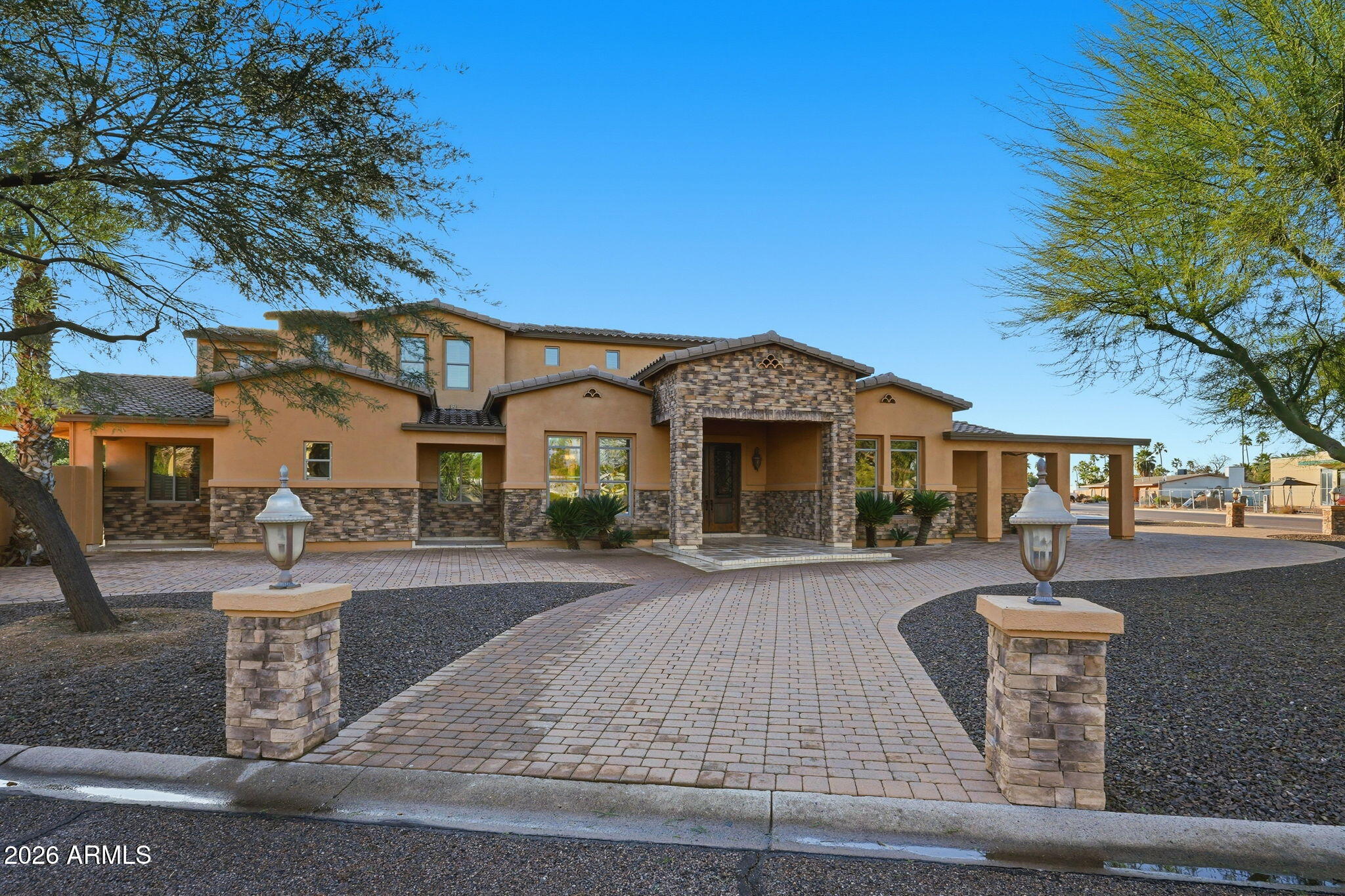 6653 E SWEETWATER Avenue, Scottsdale, AZ 85254 — Photo 1 of 52