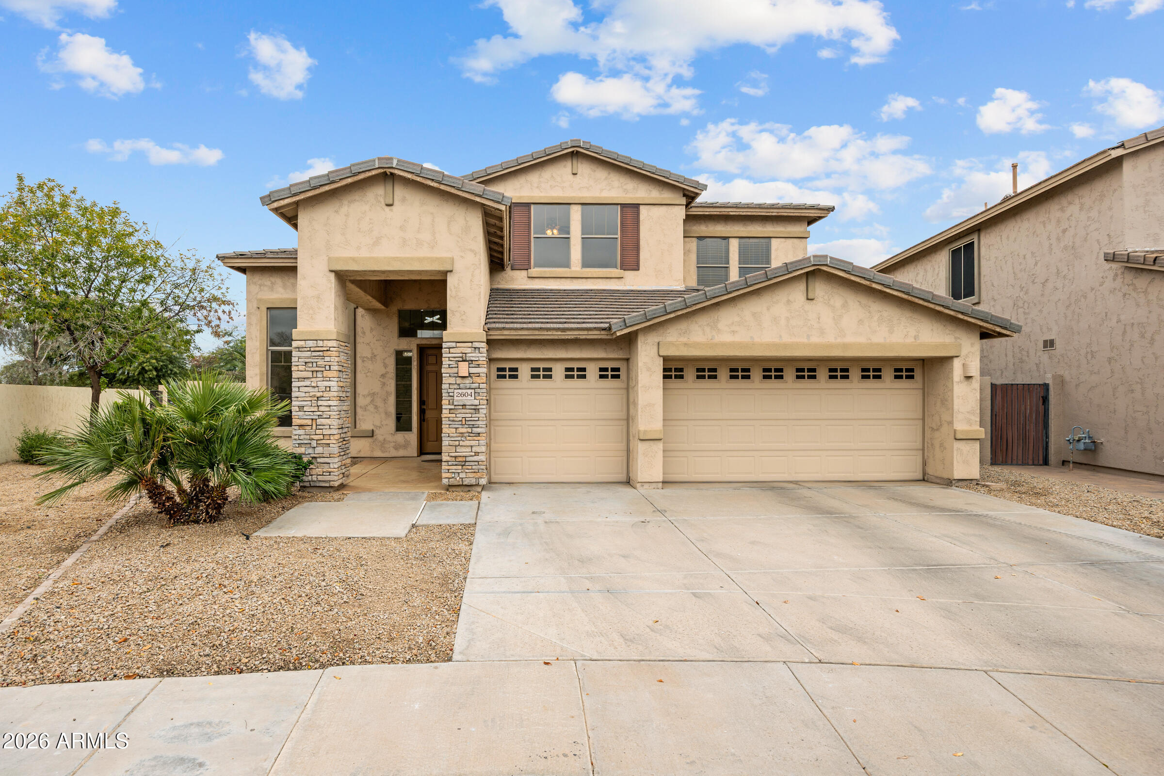 2604 E GLASS Lane, Phoenix, AZ 85042 — Photo 1 of 45