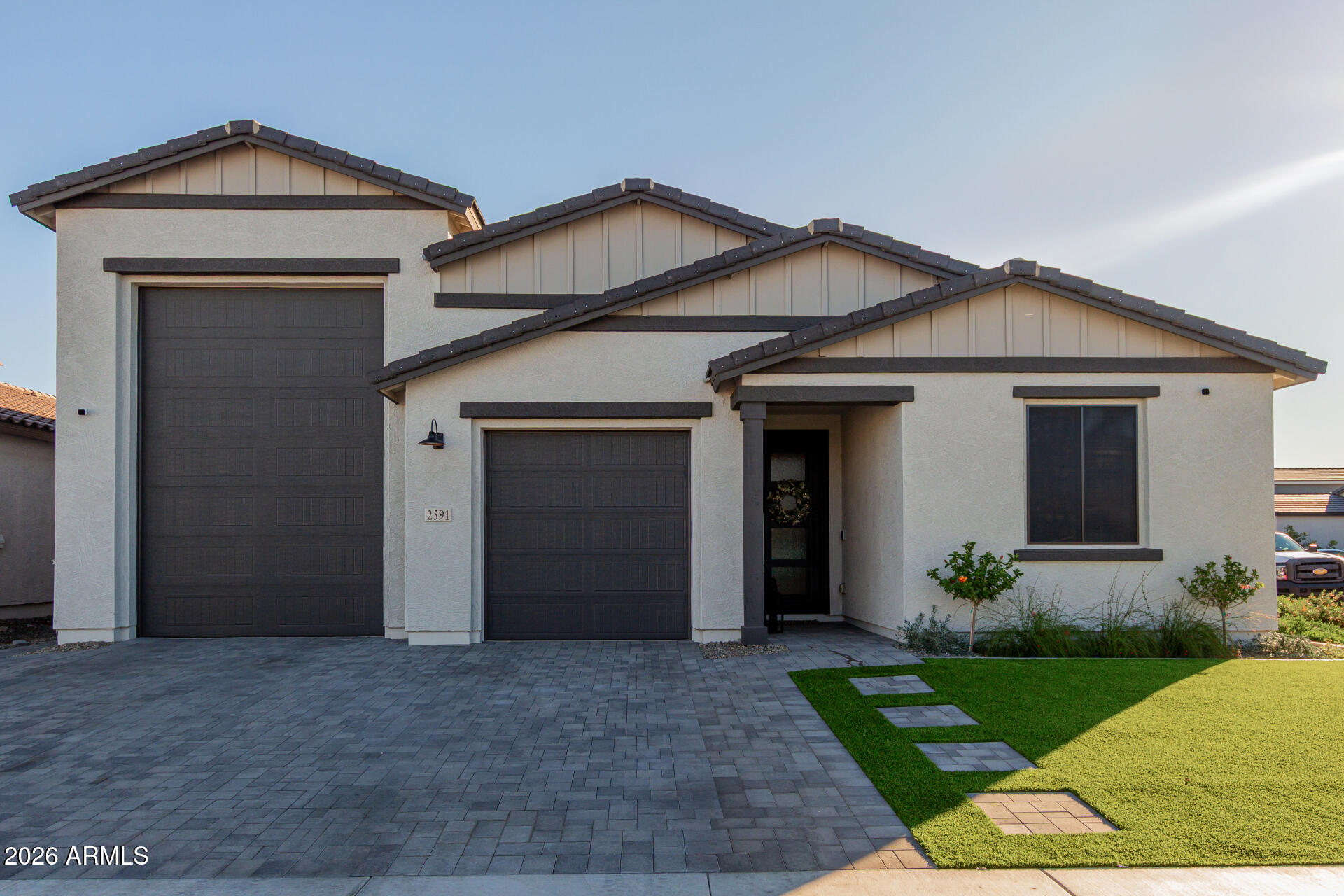 2591 E HOLLYWOOD IKE Avenue, San Tan Valley, AZ 85140 — Photo 1 of 26