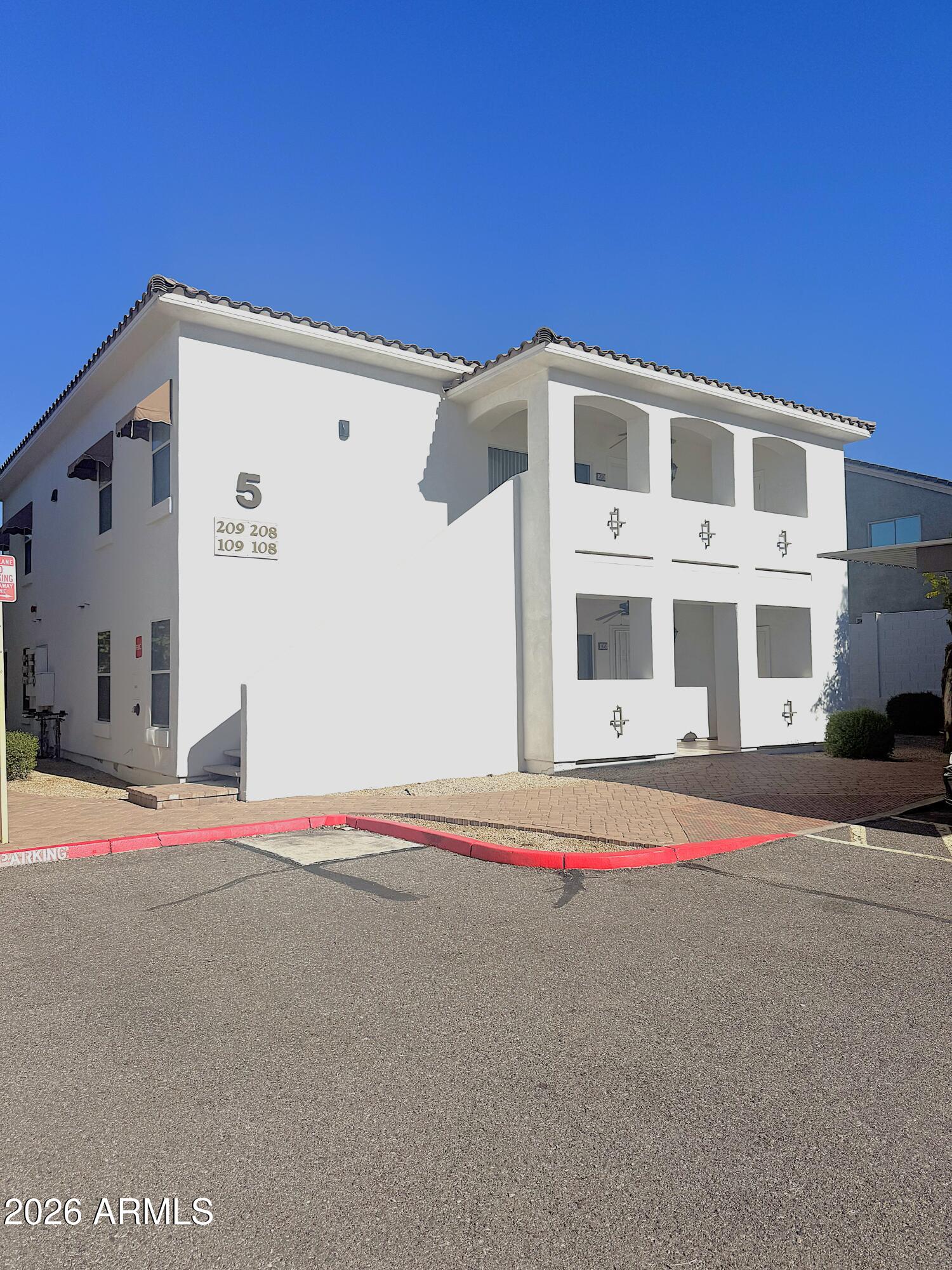 2950 W LOUISE Drive 208, Phoenix, AZ 85027 — Photo 1 of 14