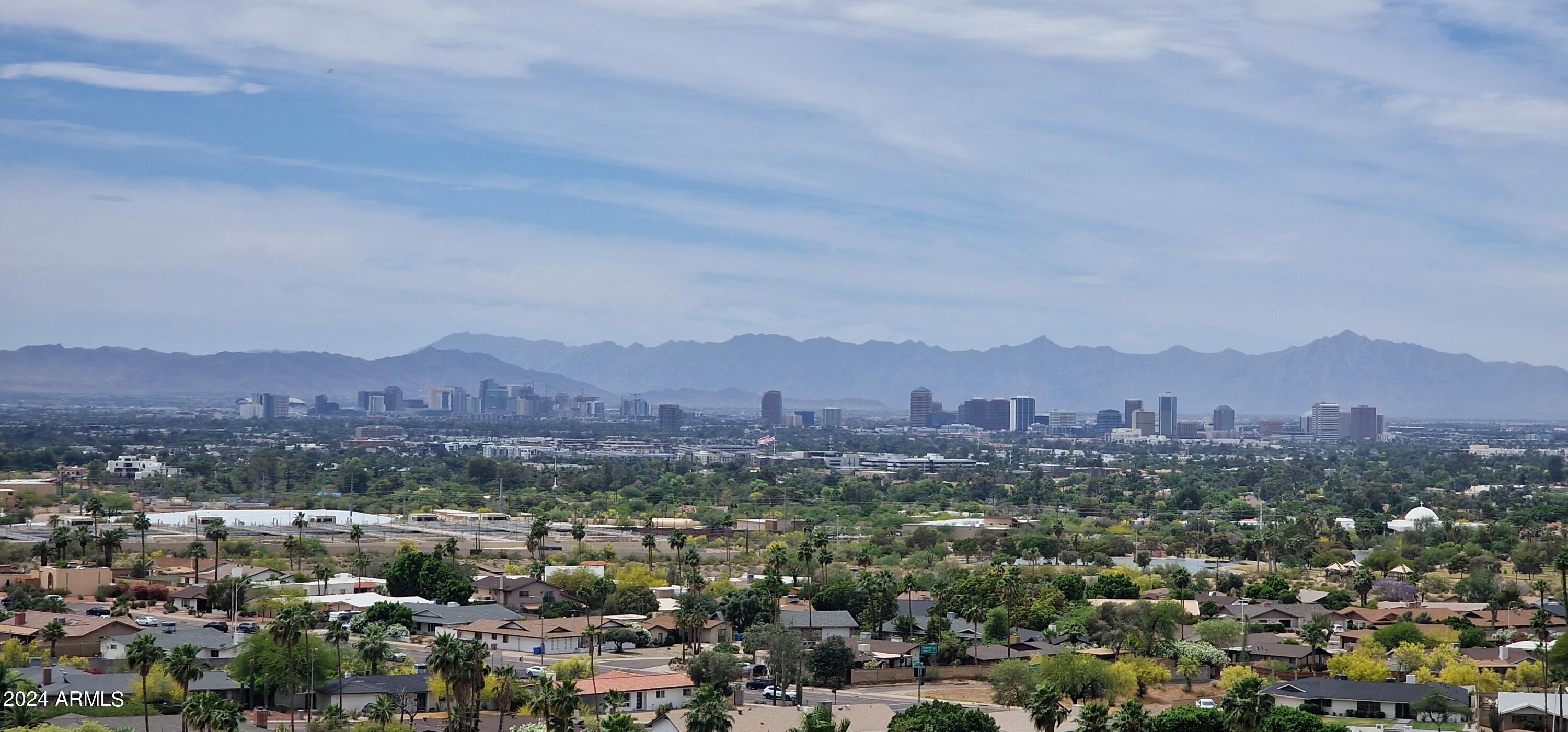 7035 N 23RD Place, Phoenix, AZ 85020 — Photo 1 of 10