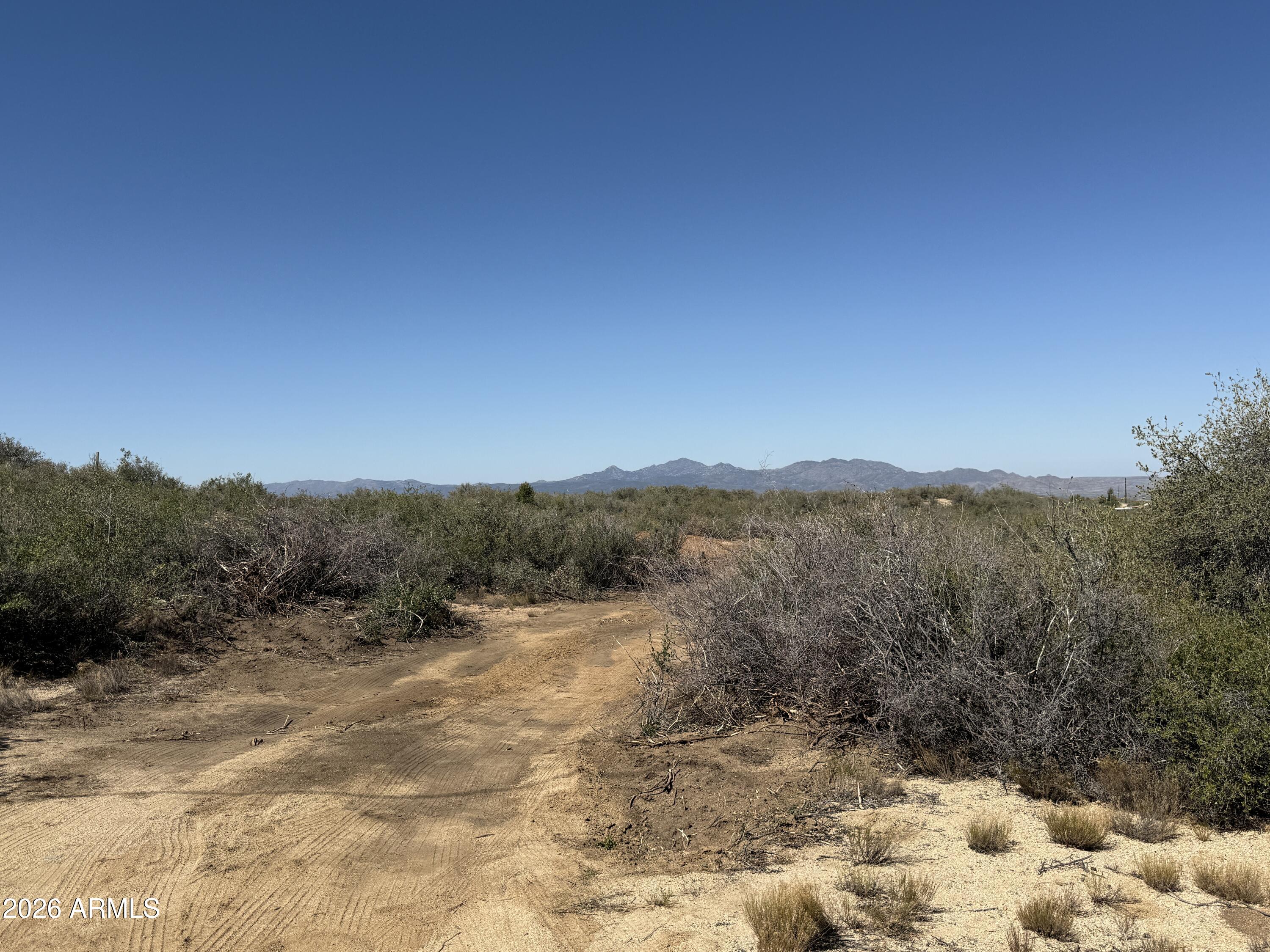 7990 S BRISTOL Boulevard 127, Wilhoit, AZ 86332 — Photo 1 of 7