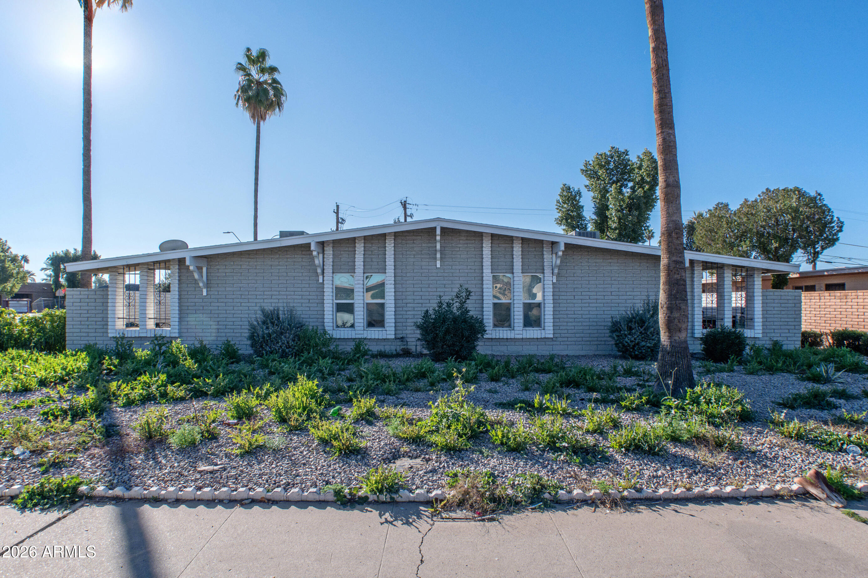 1001 W FLINT Street, Chandler, AZ 85224 — Photo 1 of 21