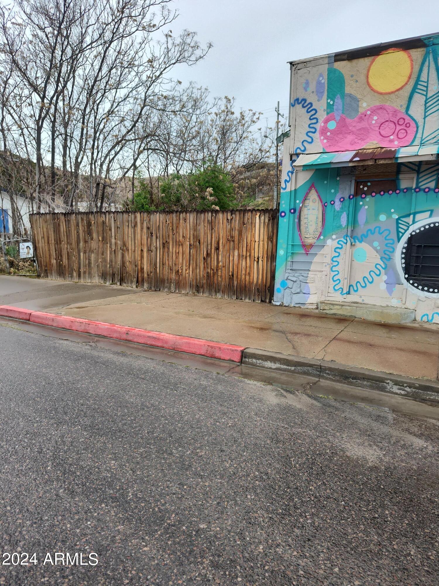 728 W SULLIVAN Street, Miami, AZ 85539 — Photo 1 of 13