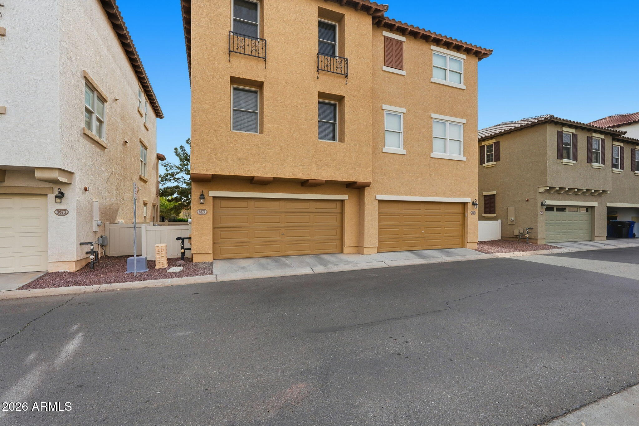 3671 E LESLIE Drive, Gilbert, AZ 85296 — Photo 1 of 44