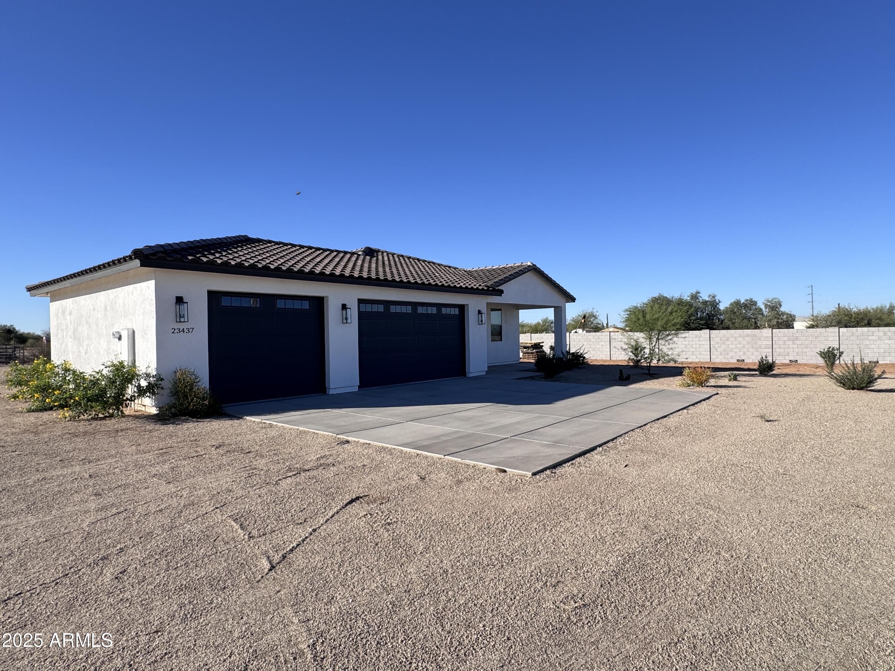 23437 E Cactus Forest Road, Florence, AZ 85132 — Photo 1 of 46