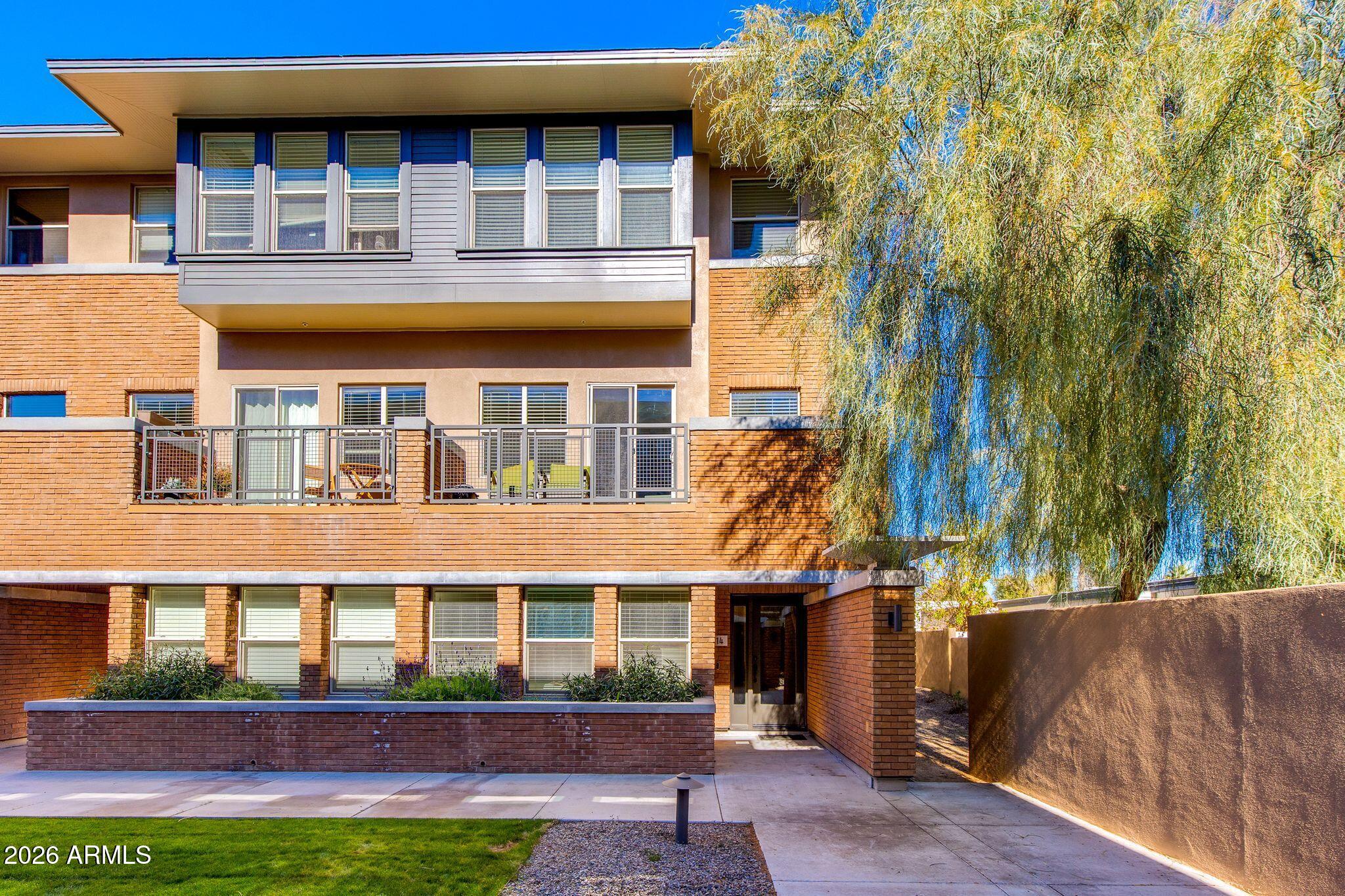 1400 E BETHANY HOME Road 14, Phoenix, AZ 85014 — Photo 1 of 23