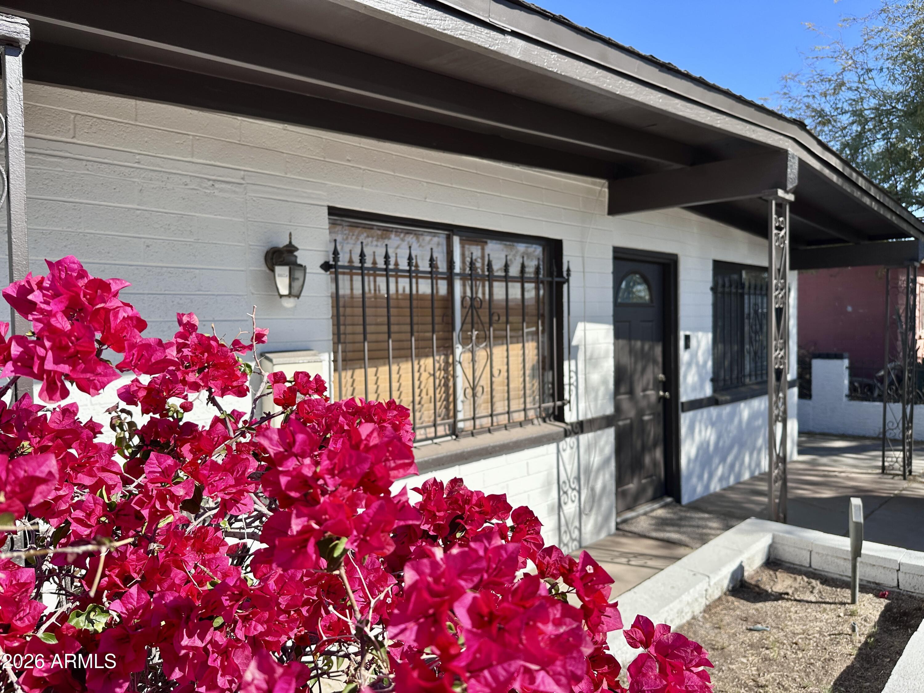 1822 W WAYLAND Drive, Phoenix, AZ 85041 — Photo 1 of 15