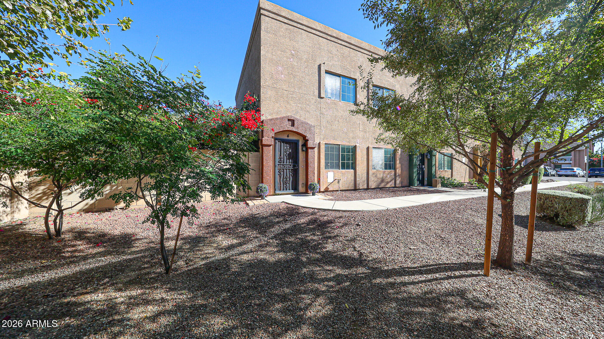 2826 E TRACY Lane 4, Phoenix, AZ 85032 — Photo 1 of 28