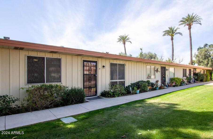 8241 N CENTRAL Avenue 13, Phoenix, AZ 85020 — Photo 1 of 25