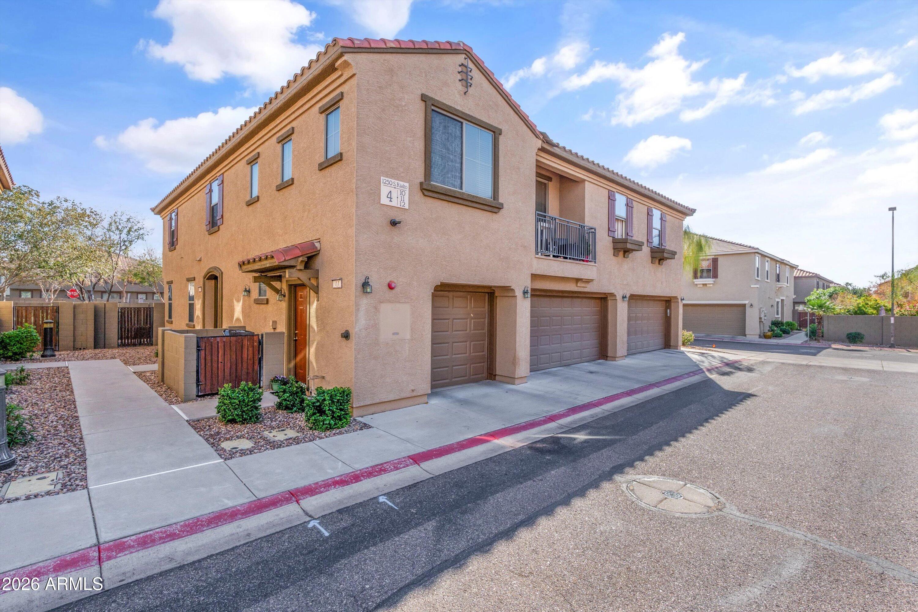 1250 S RIALTO 11, Mesa, AZ 85209 — Photo 1 of 21