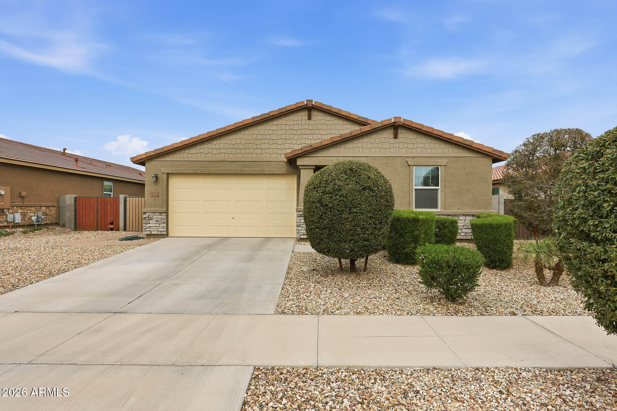 18820 W SHANGRI LA Road, Surprise, AZ 85388 — Photo 1 of 36