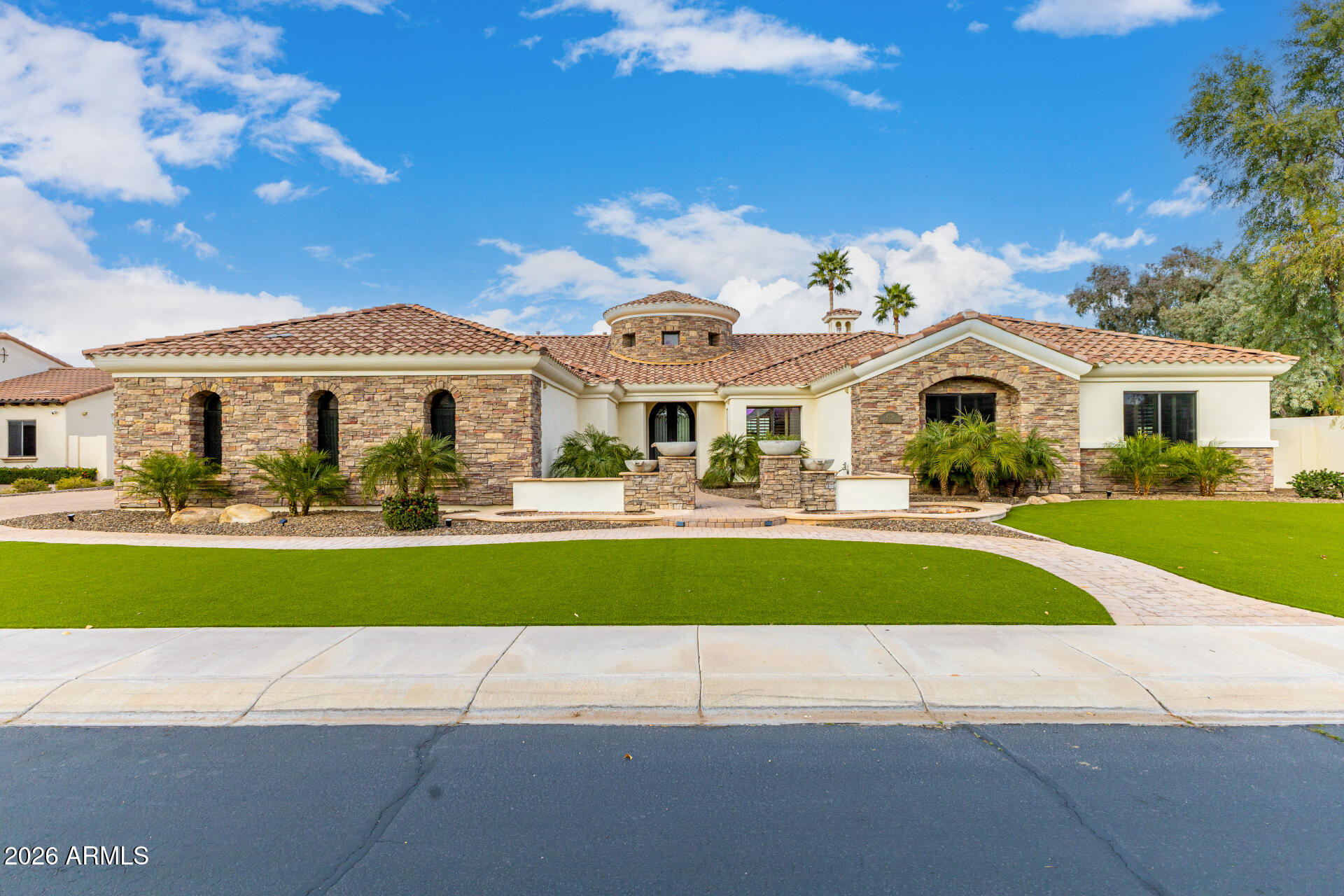 4326 E CAPRICORN Place, Chandler, AZ 85249 — Photo 1 of 110