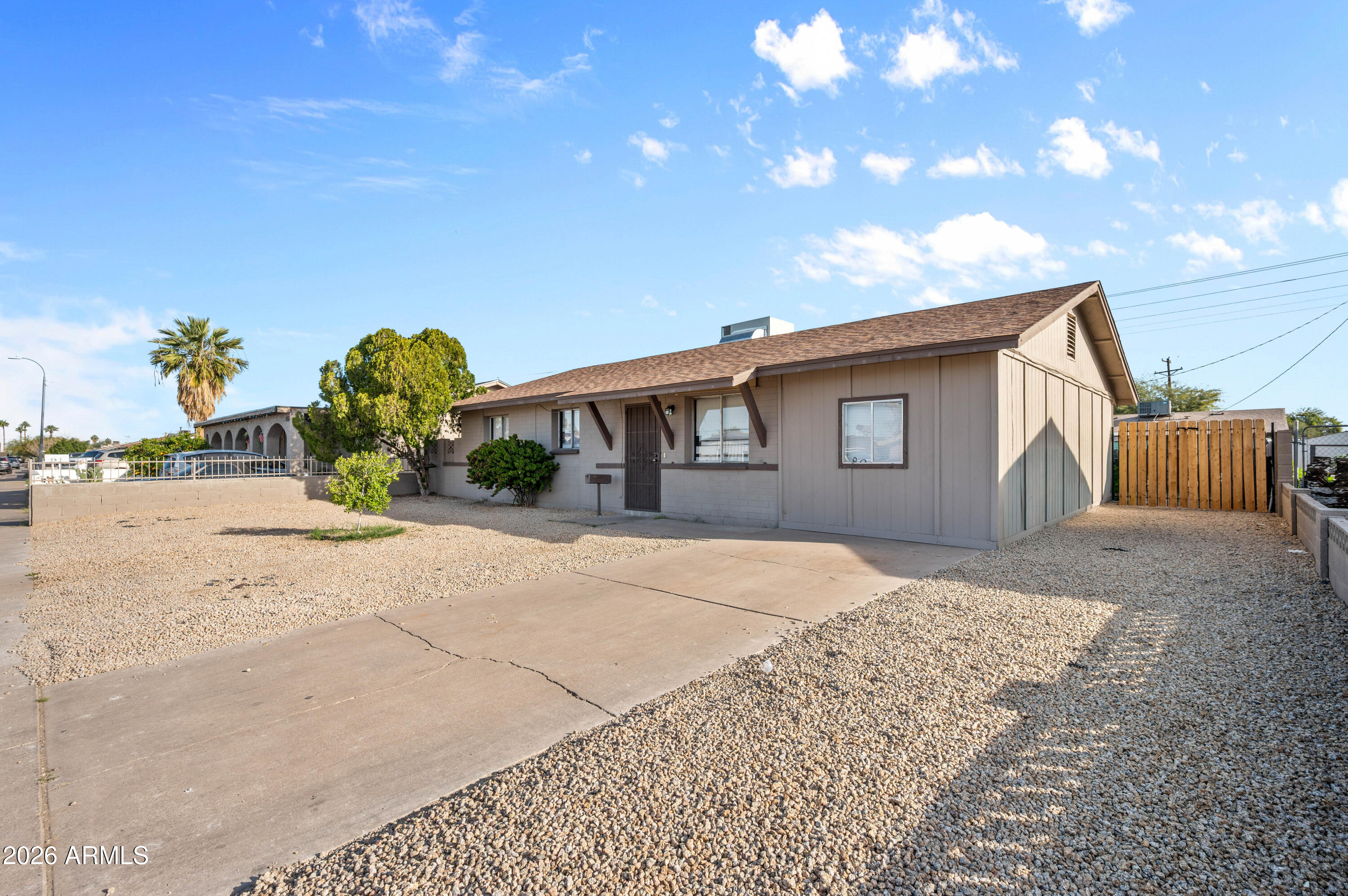 3007 N 81ST Avenue, Phoenix, AZ 85033 — Photo 1 of 27