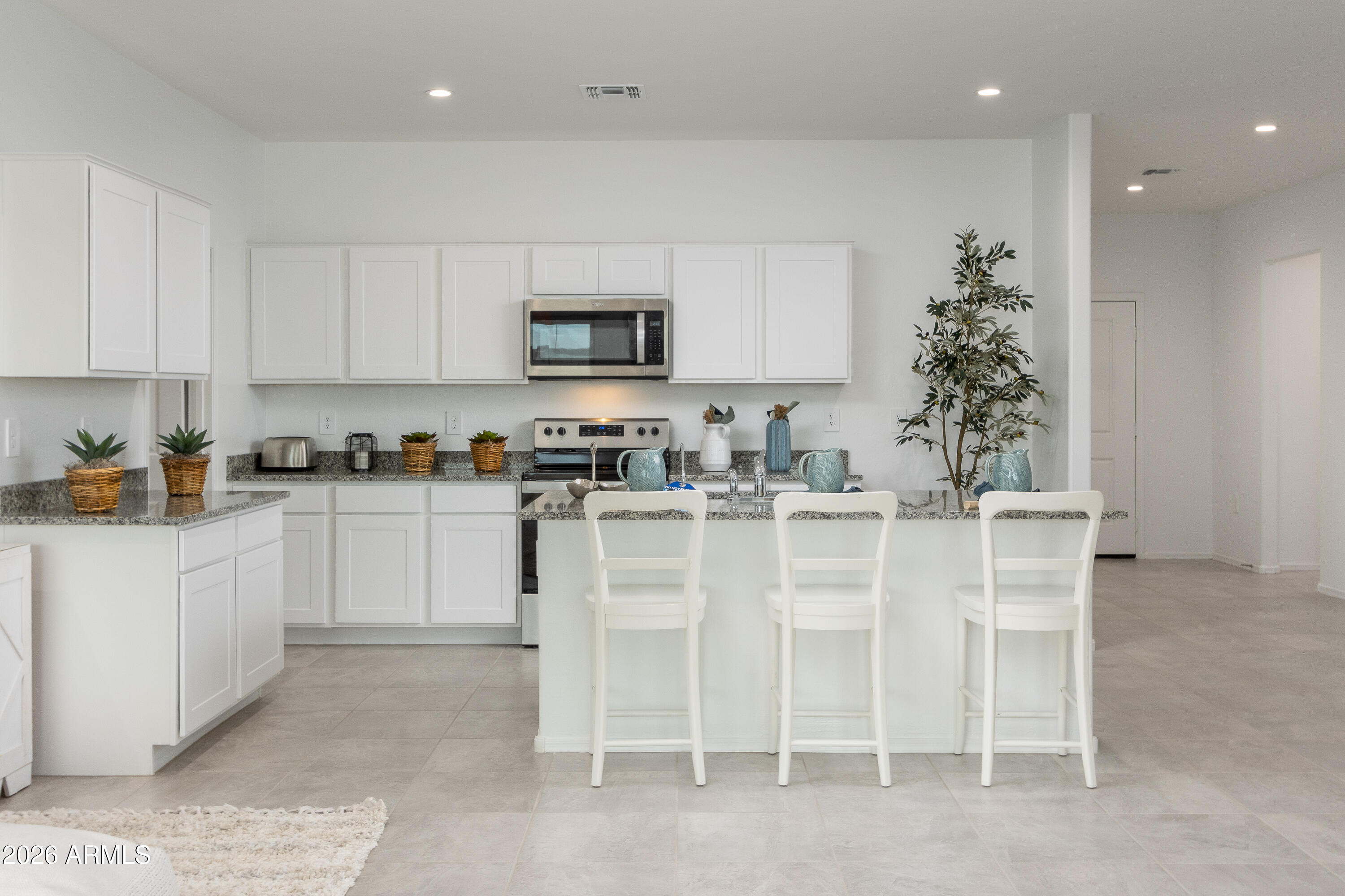1555 E GLAZIER Drive E, Casa Grande, AZ 85122 — Photo 1 of 46