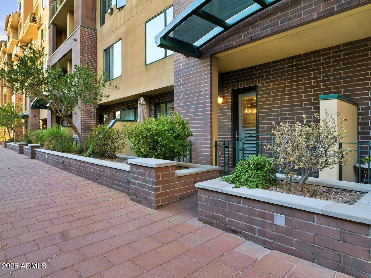 17 W VERNON Avenue 107, Phoenix, AZ 85003 — Photo 1 of 15