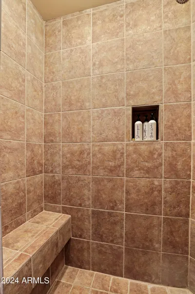 Thumbnail 38