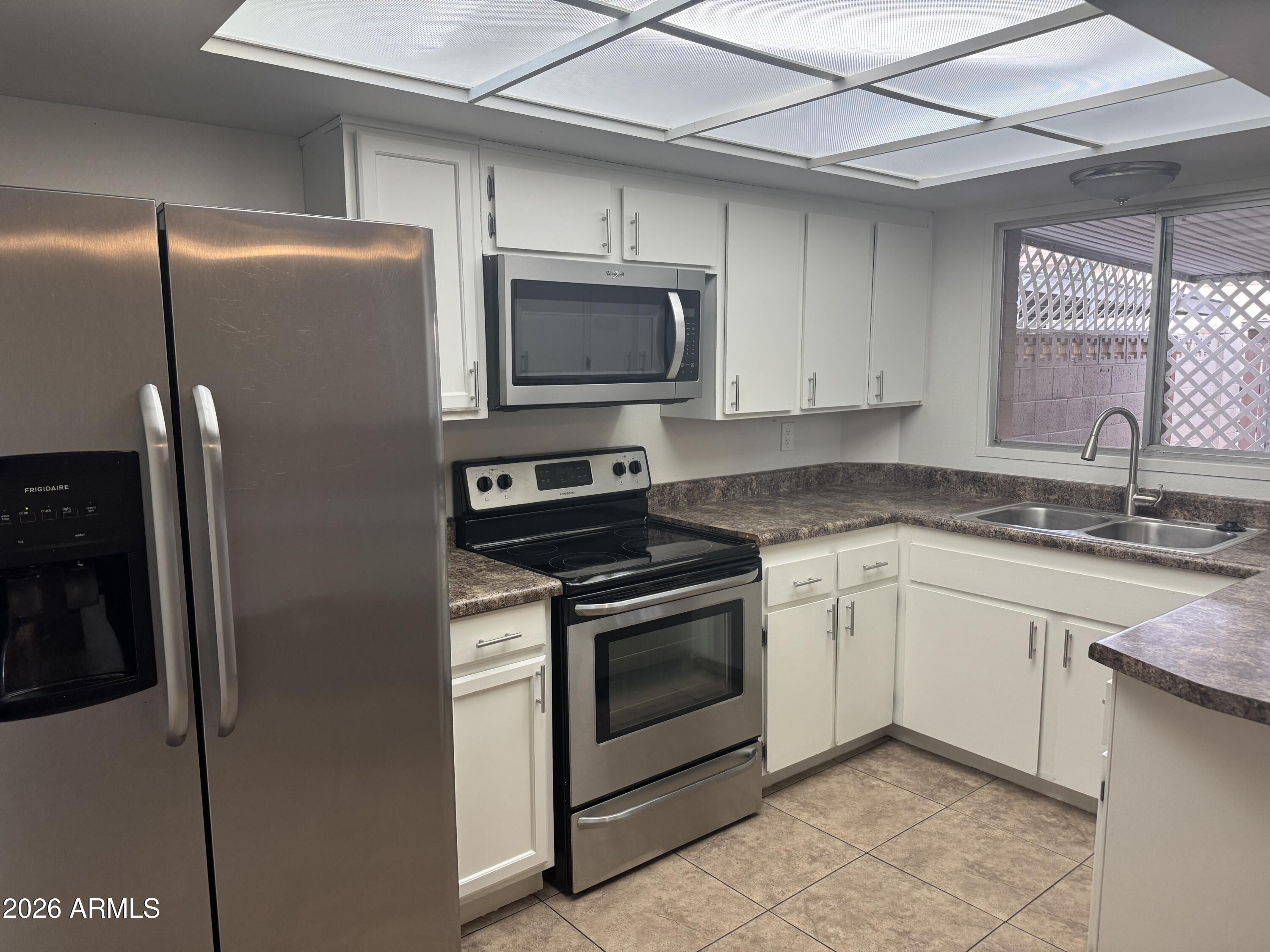 6733 N 44TH Avenue, Glendale, AZ 85301 — Photo 1 of 15