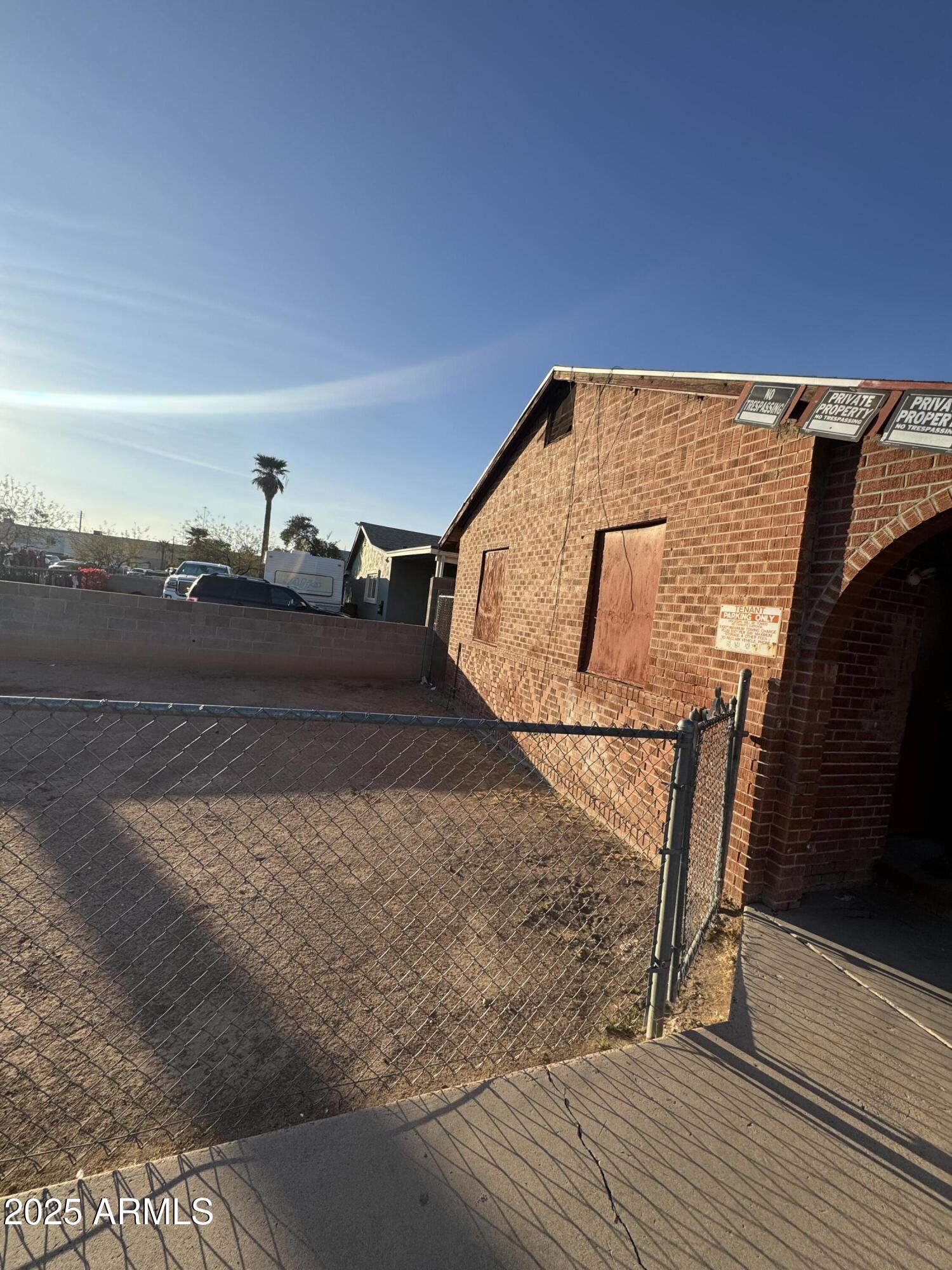 2230 E TAYLOR Street, Phoenix, AZ 85006 — Photo 1 of 17