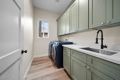 Thumbnail 28