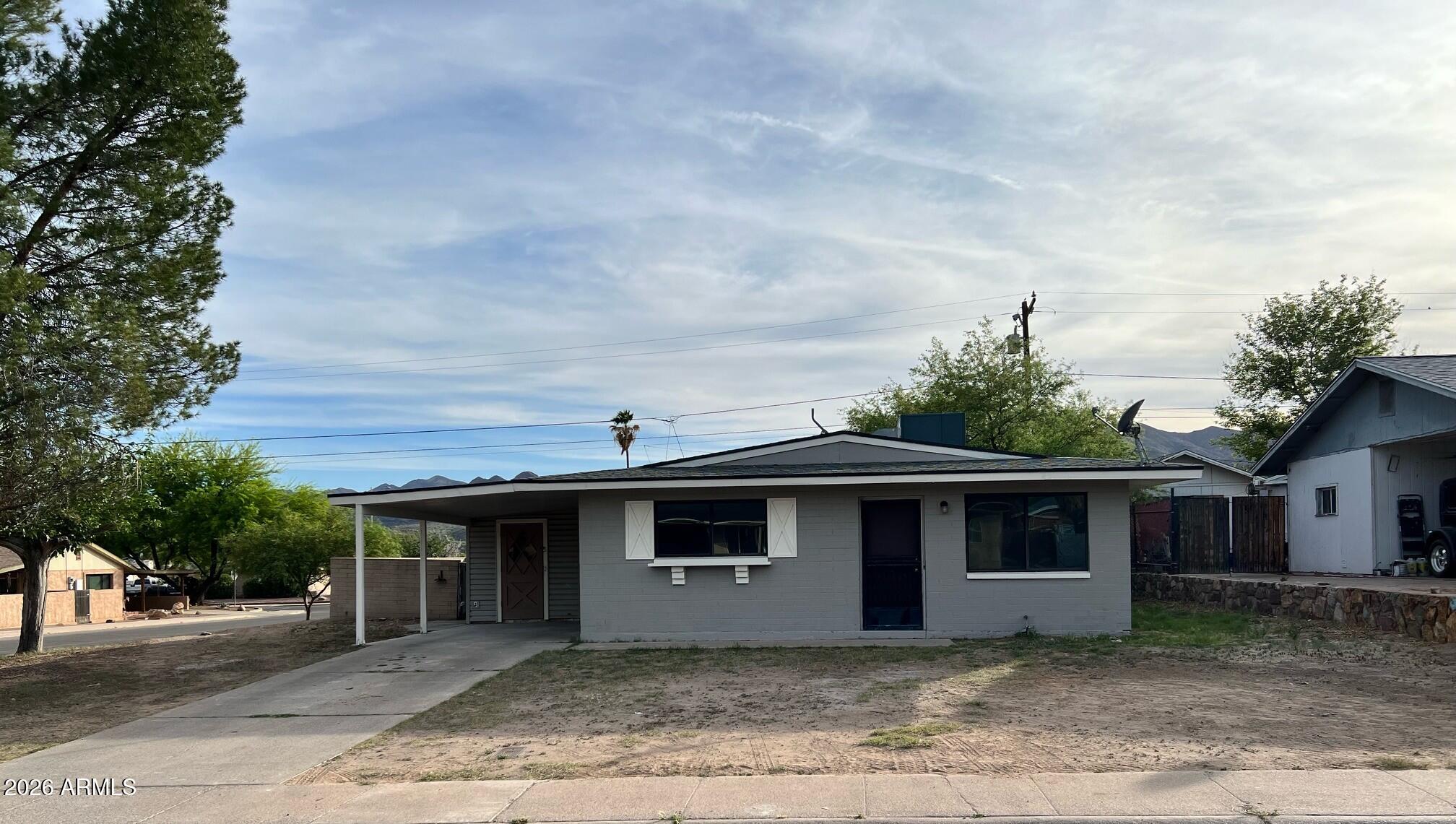 401 W GREENWICH Road, Kearny, AZ 85137 — Photo 1 of 25