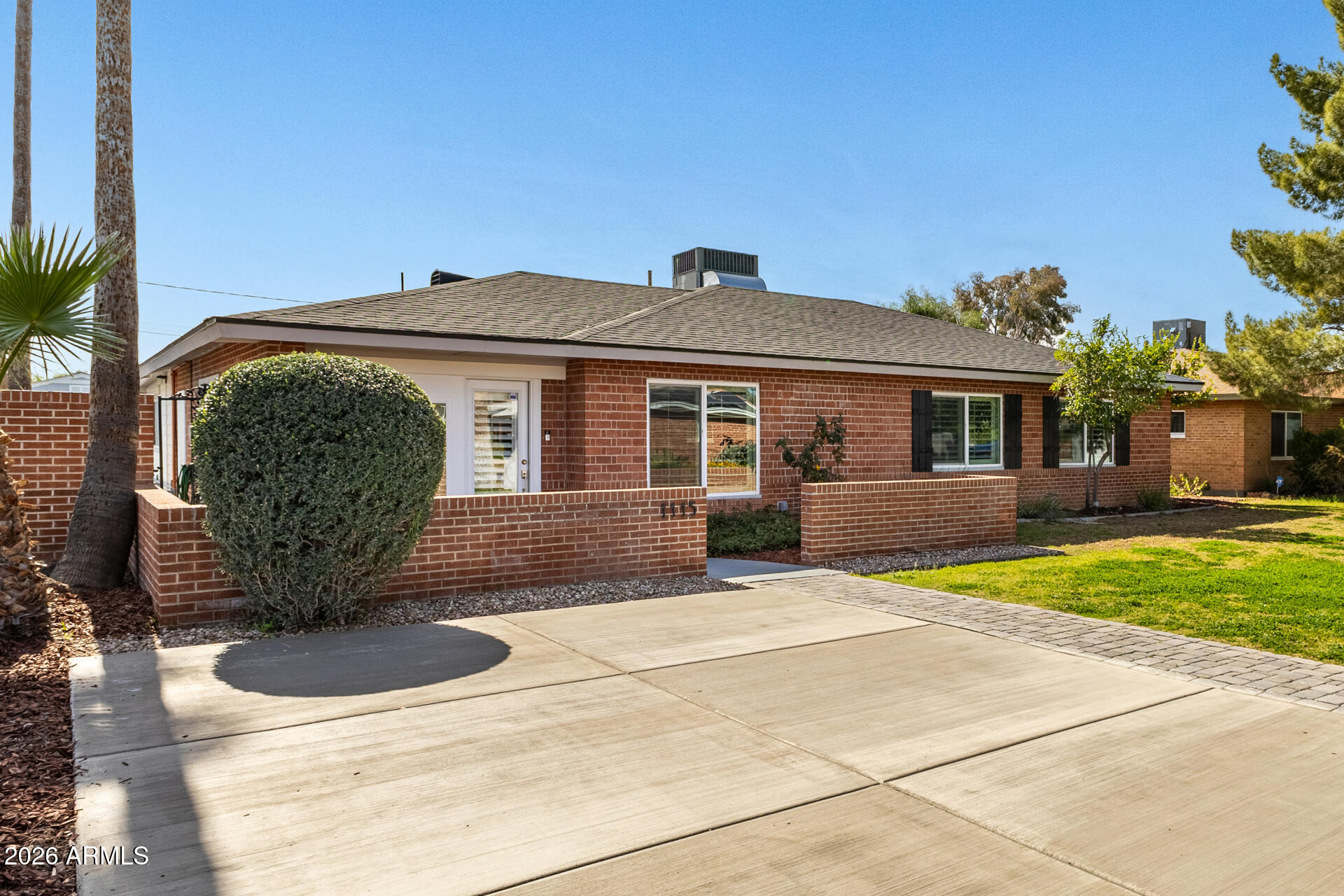 1115 W SAN MIGUEL Avenue, Phoenix, AZ 85013 — Photo 1 of 52