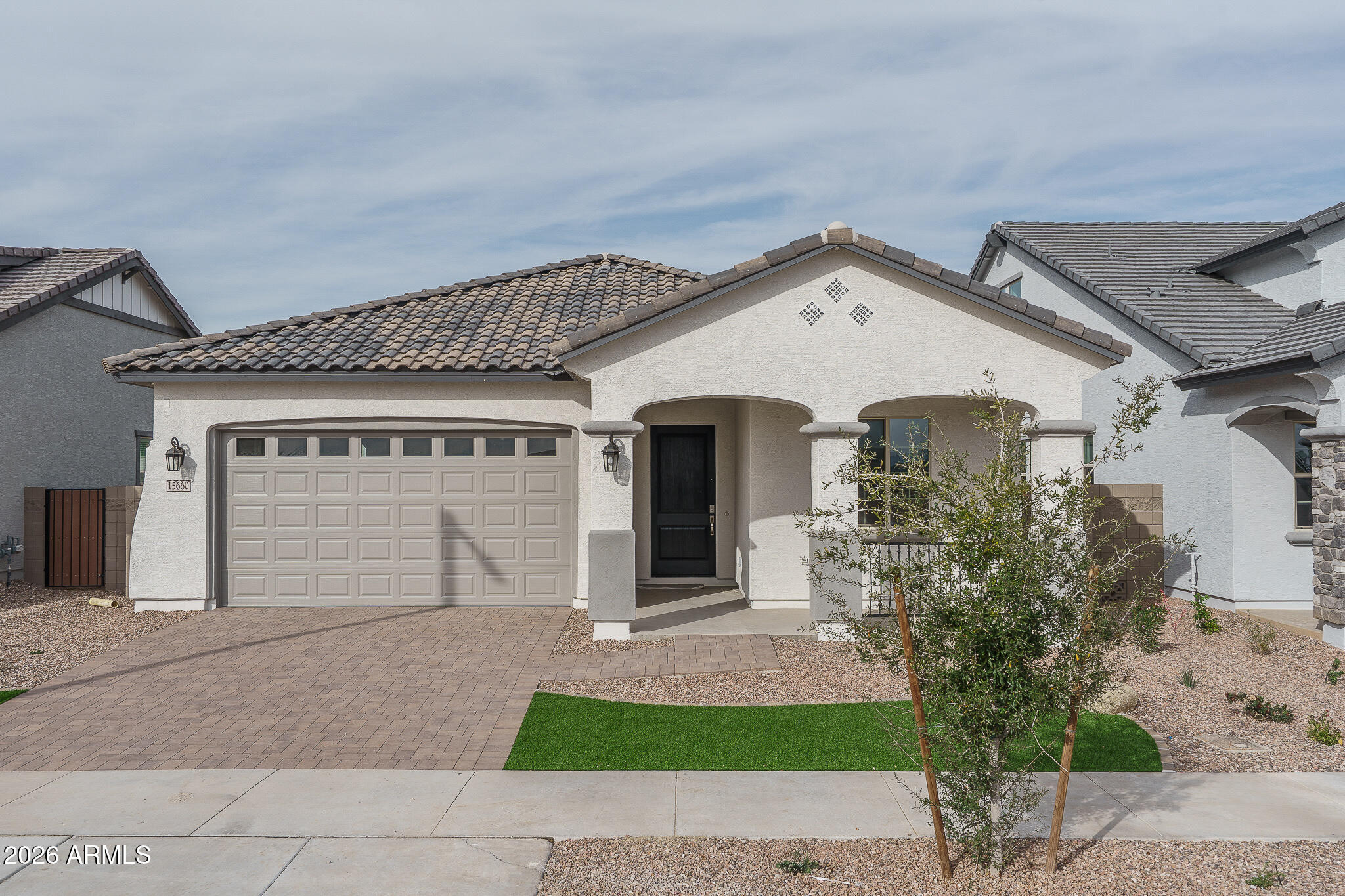 15660 W VOLTAIRE Street, Surprise, AZ 85379 — Photo 1 of 54